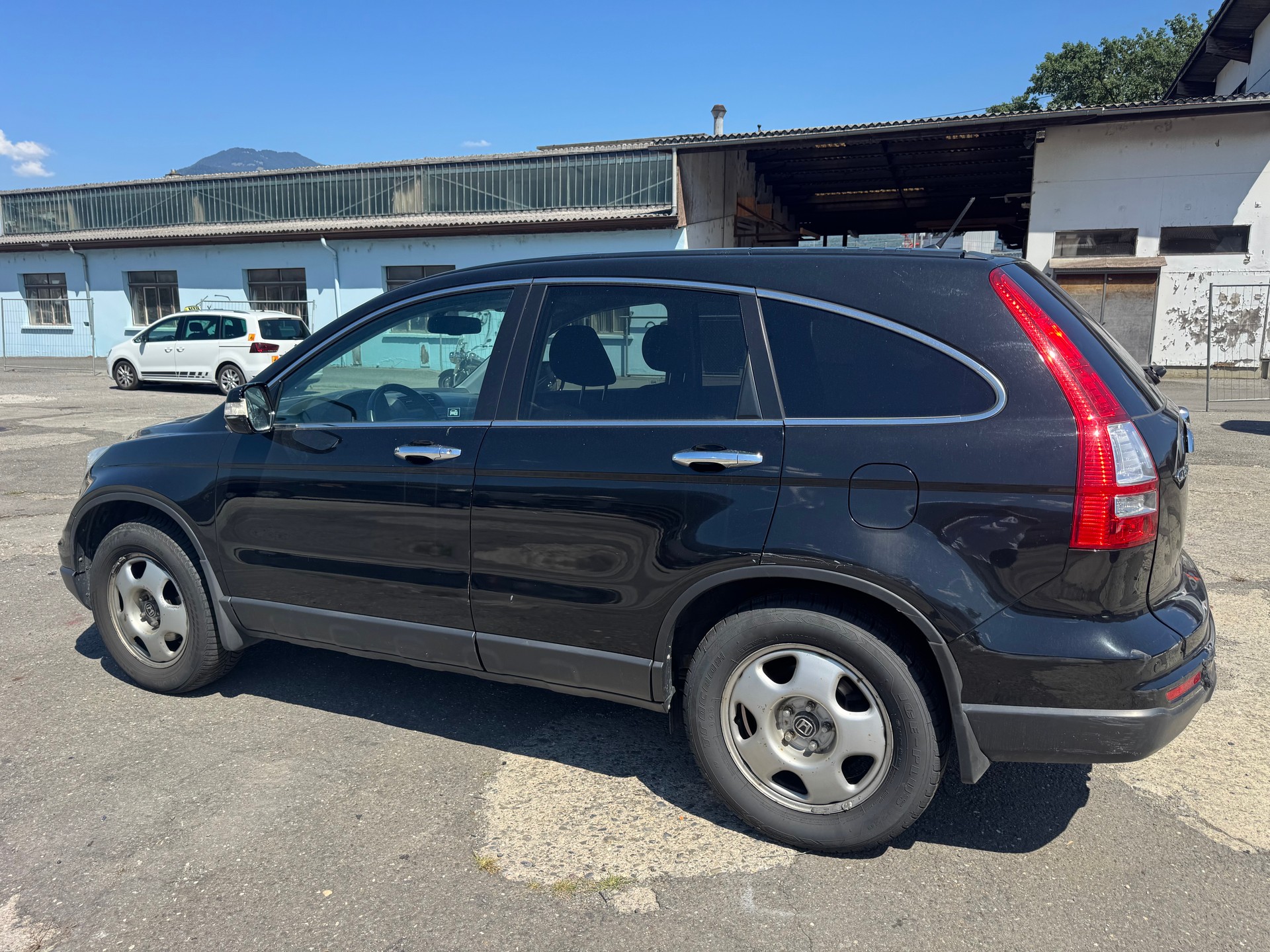 HONDA CR-V 2.2 i-DTEC 4WD Comfort Automatic-image-3