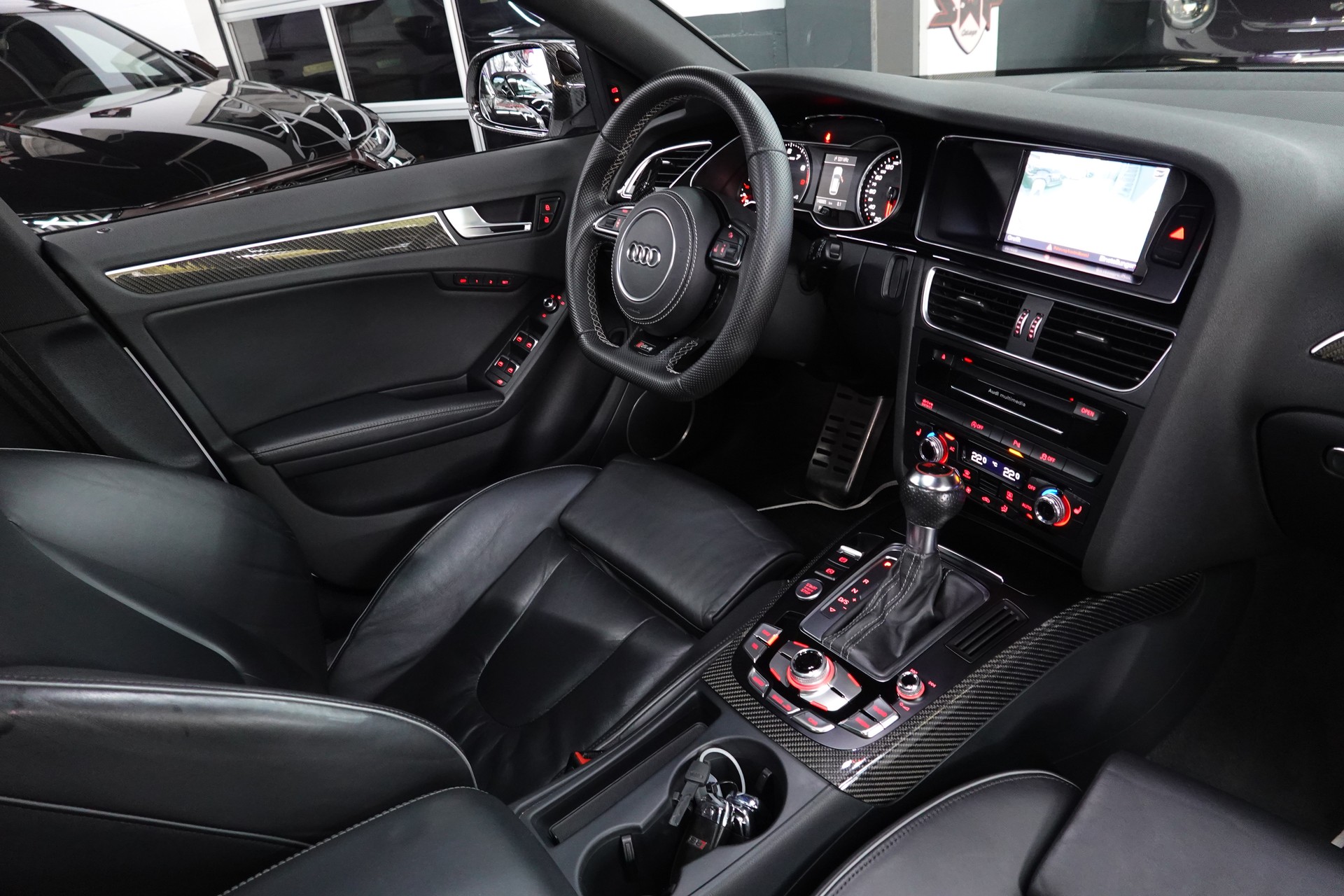 AUDI RS4 AVANT 4.2 FSI V8 QUATTRO S-TRONIC CH-FZ CAPRISTO ON TOP-image-48
