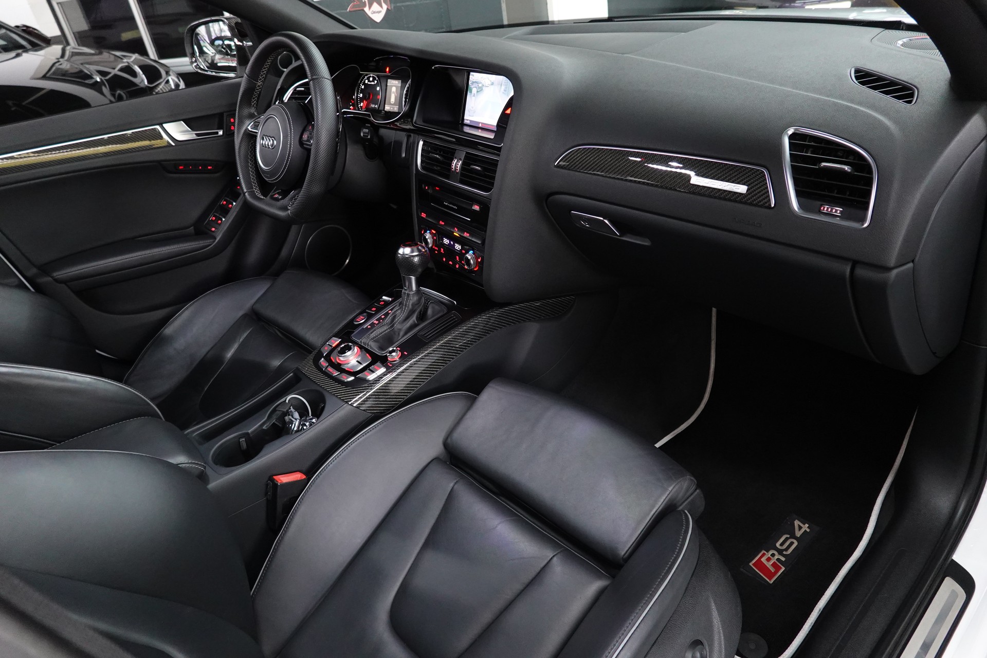 AUDI RS4 AVANT 4.2 FSI V8 QUATTRO S-TRONIC CH-FZ CAPRISTO ON TOP-image-49
