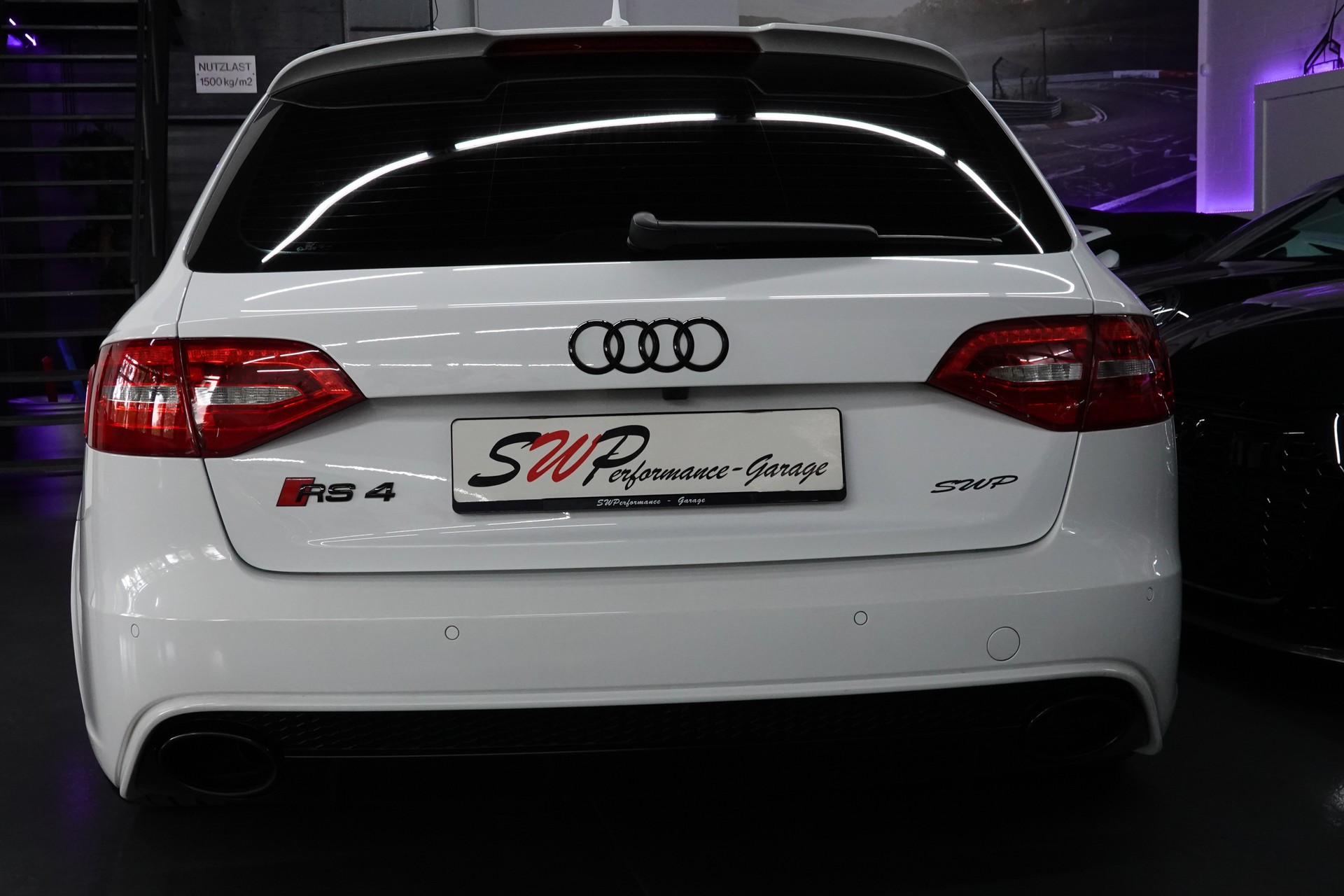 AUDI RS4 AVANT 4.2 FSI V8 QUATTRO S-TRONIC CH-FZ CAPRISTO ON TOP-image-17