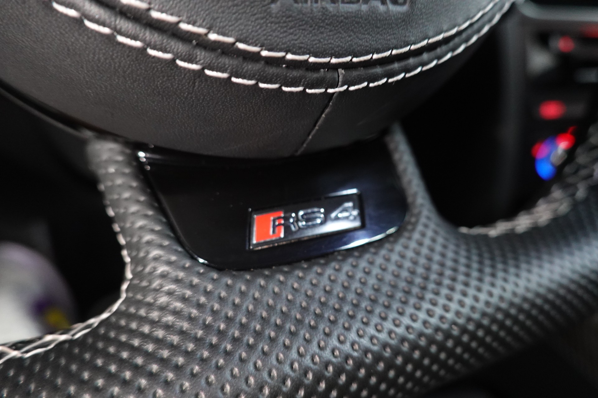 AUDI RS4 AVANT 4.2 FSI V8 QUATTRO S-TRONIC CH-FZ CAPRISTO ON TOP-image-35