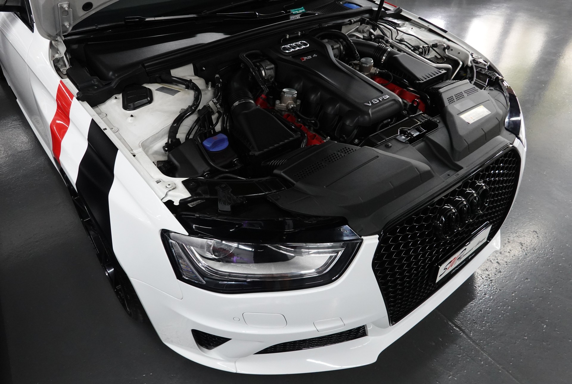AUDI RS4 AVANT 4.2 FSI V8 QUATTRO S-TRONIC CH-FZ CAPRISTO ON TOP-image-5
