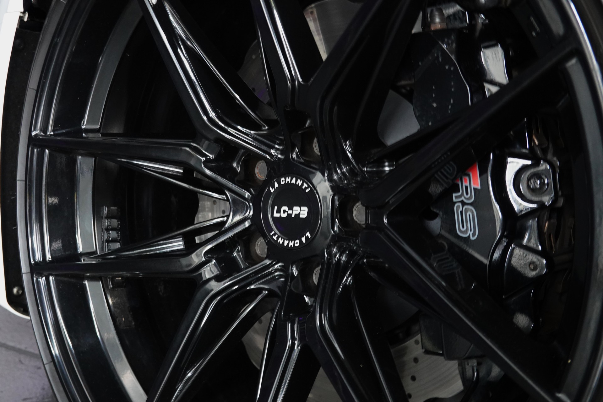 AUDI RS4 AVANT 4.2 FSI V8 QUATTRO S-TRONIC CH-FZ CAPRISTO ON TOP-image-12