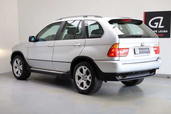 BMW X5 4.4i-image-2