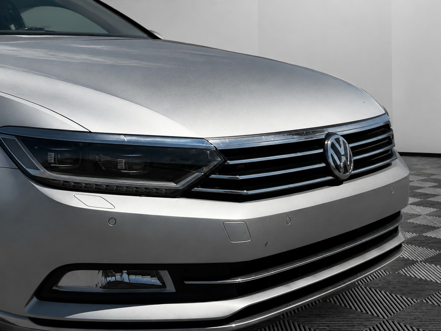 VW Passat Variant 2.0 TDI BMT Highline DSG-image-5