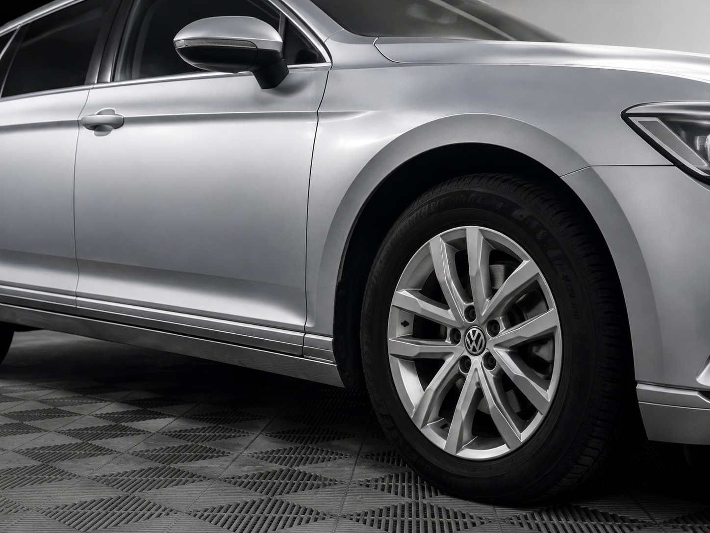 VW Passat Variant 2.0 TDI BMT Highline DSG-image-4
