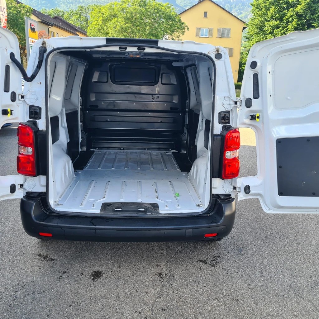 PEUGEOT Expert 1.5 BlueHDi 100 S&S Standard ** CH-FHZ. mit Werkgarantie bis 24.08.2026 ** Klimaanlage ** Parkhilfe ** Tempomat *-image-7