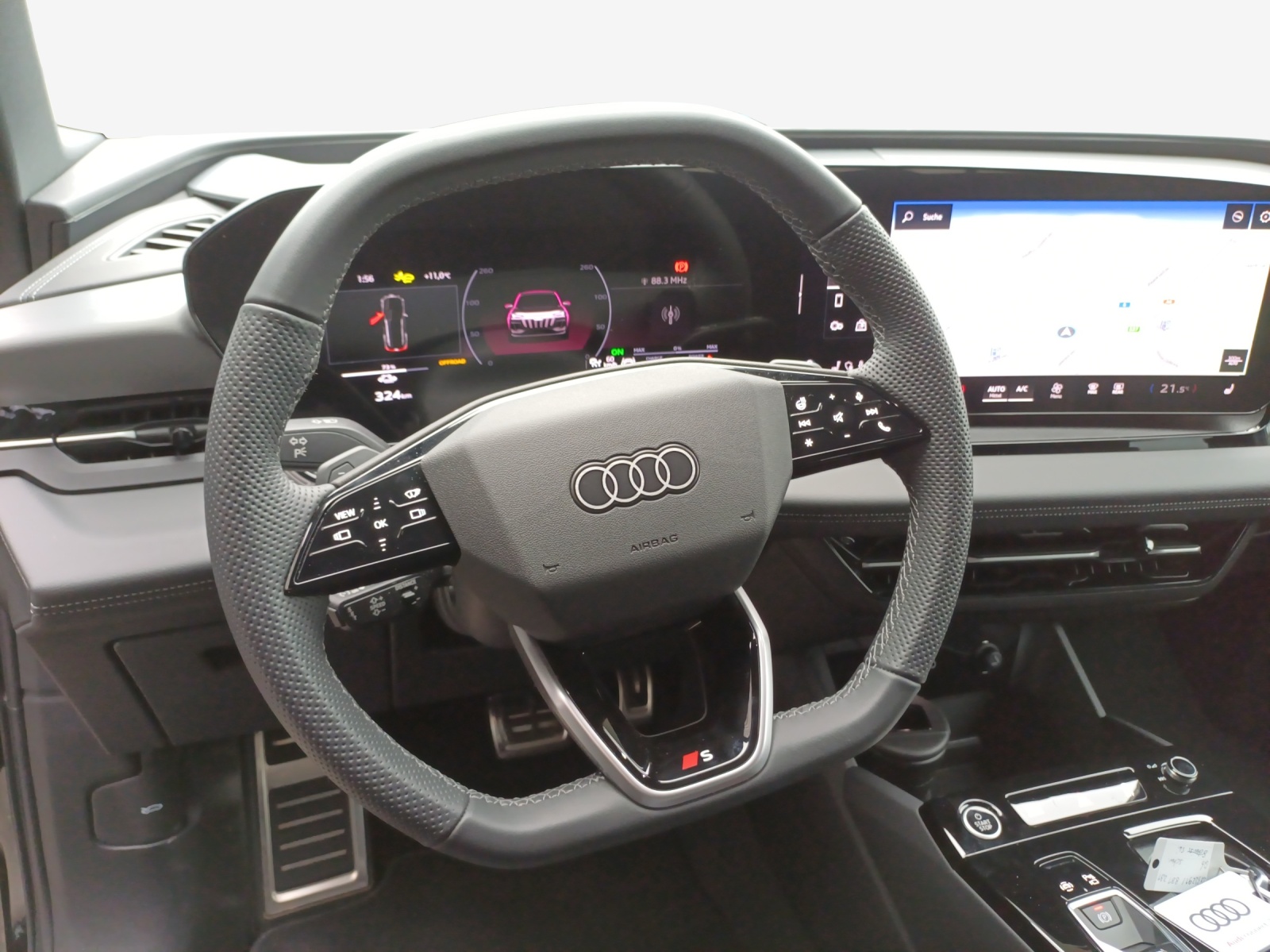 AUDI Q6 e-tron quattro-image-10