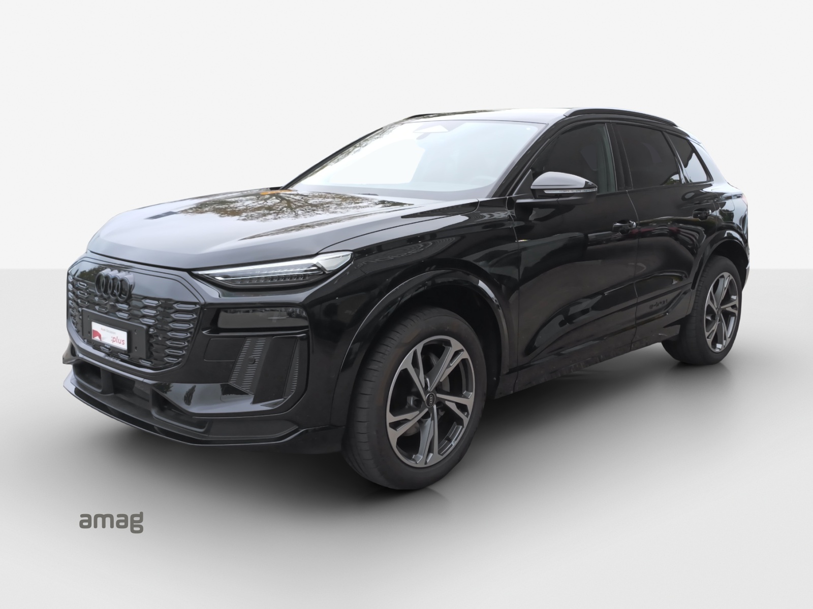 AUDI Q6 e-tron quattro