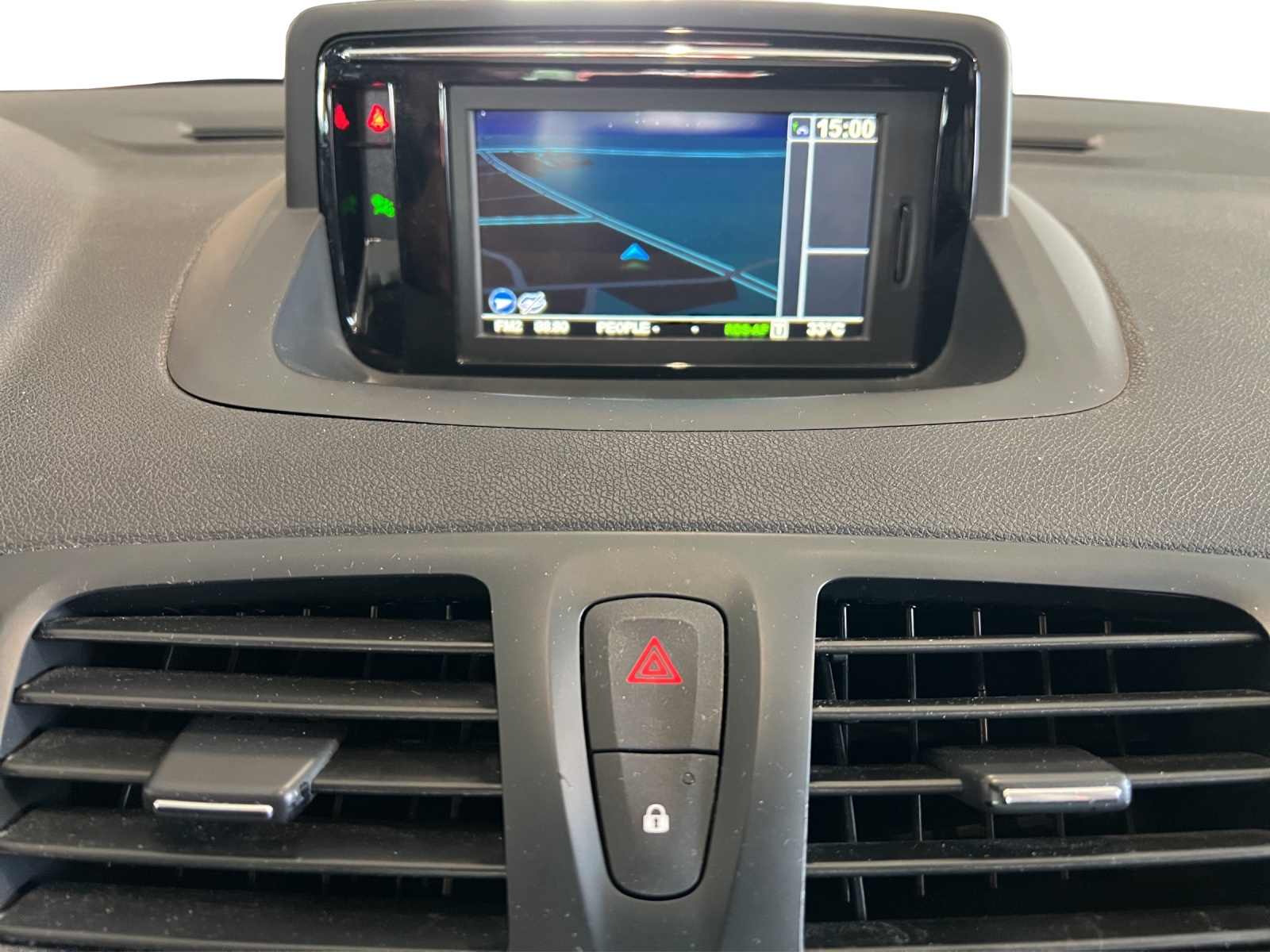 RENAULT Mégane Grandtour 1.5 dCi Expression EDC-image-10
