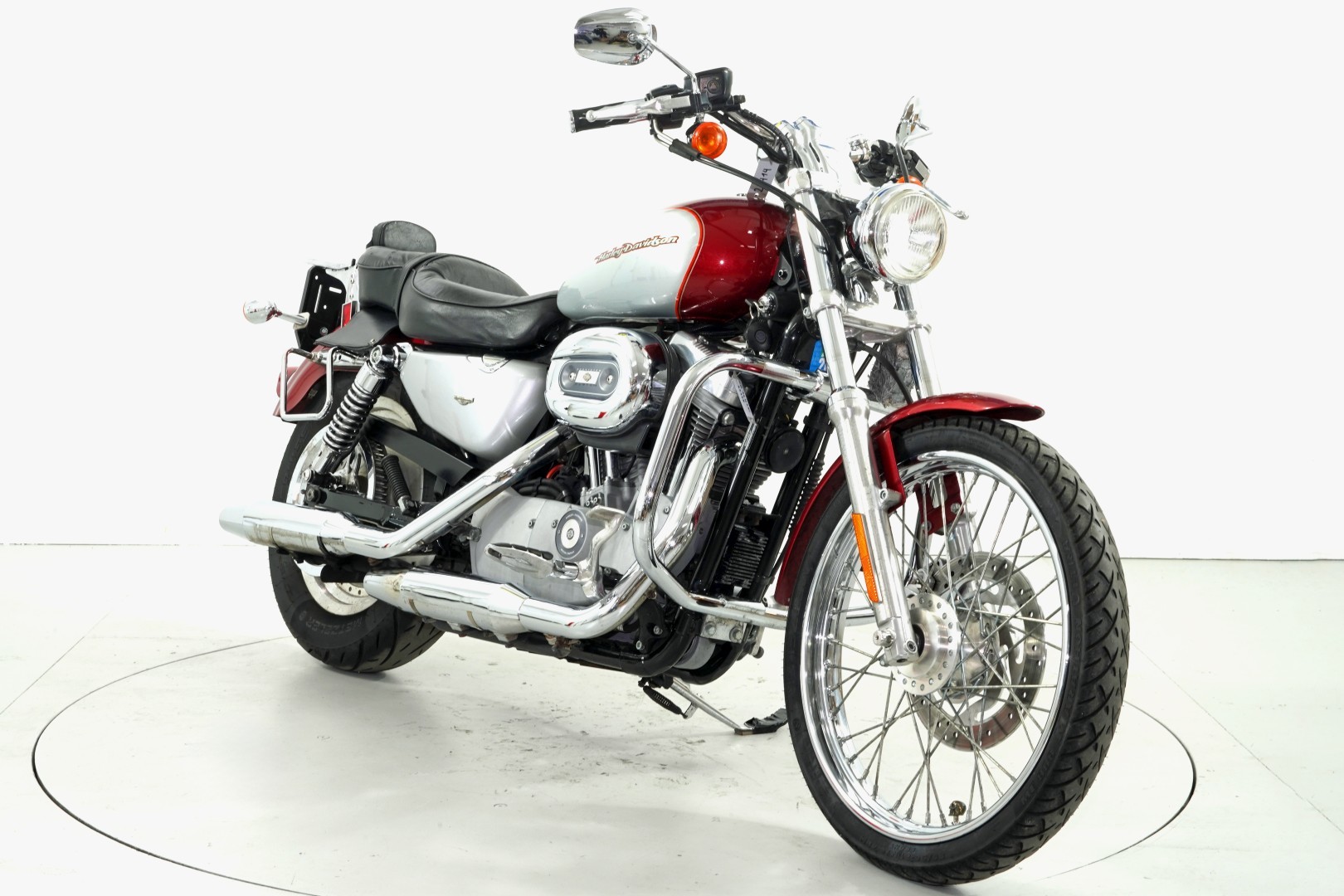 HARLEY-DAVIDSON XLH 883 C-showroom-element-1