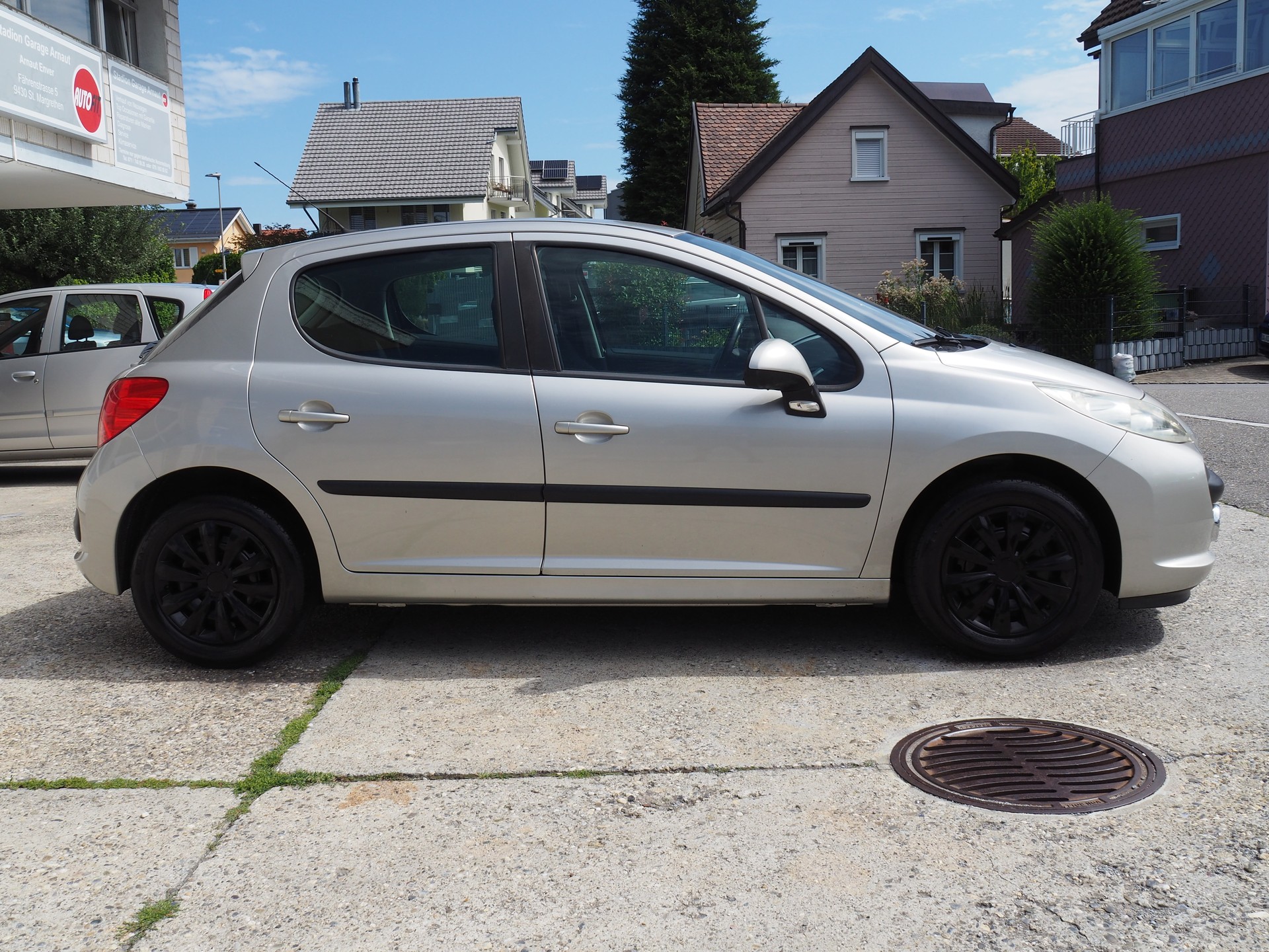 PEUGEOT 207 1.4 16V Look-image-6