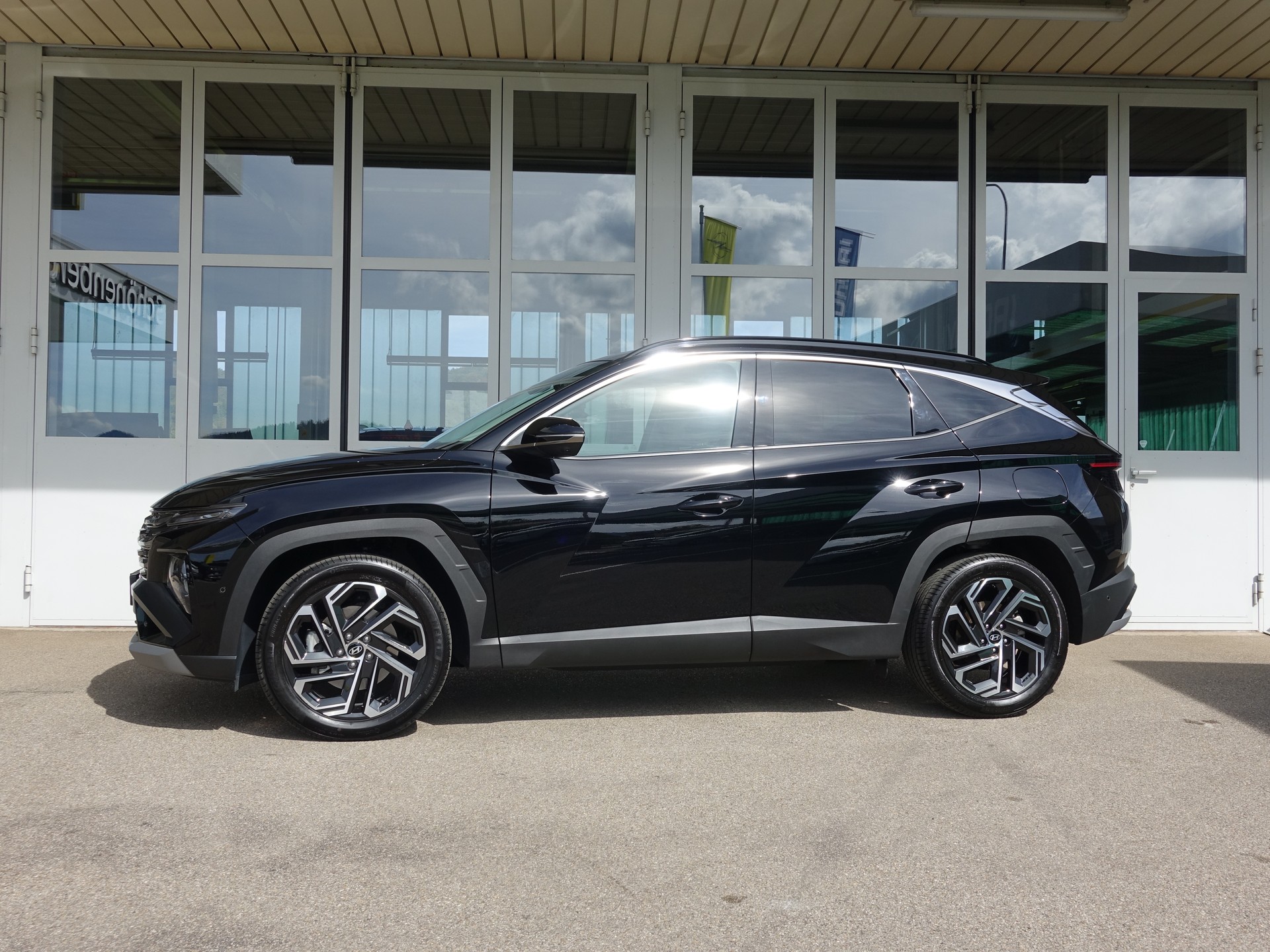HYUNDAI Tucson 1.6 48V Vertex 4WD Panoramadach-showroom-element-2