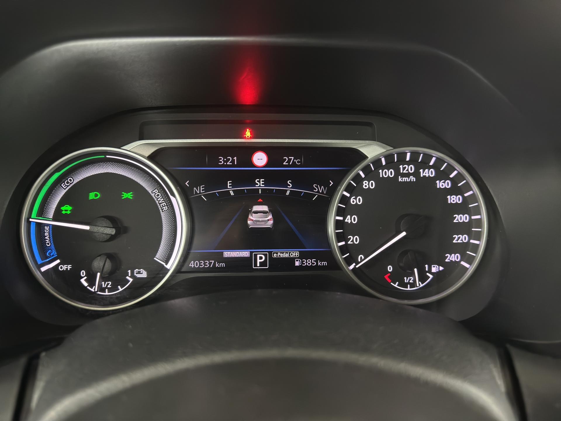 NISSAN Juke 1.6 FHEV Tekna-image-12