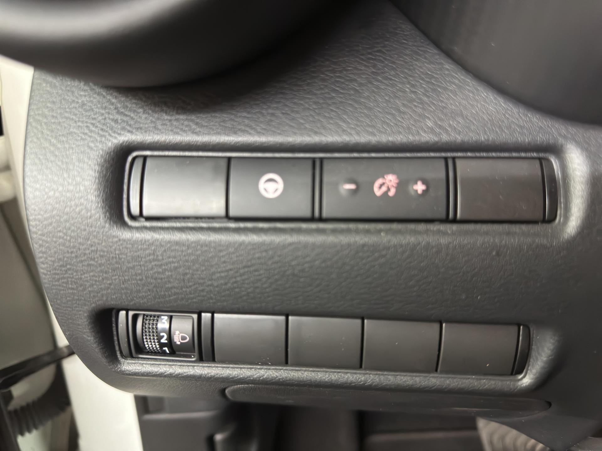 NISSAN Juke 1.6 FHEV Tekna-image-22