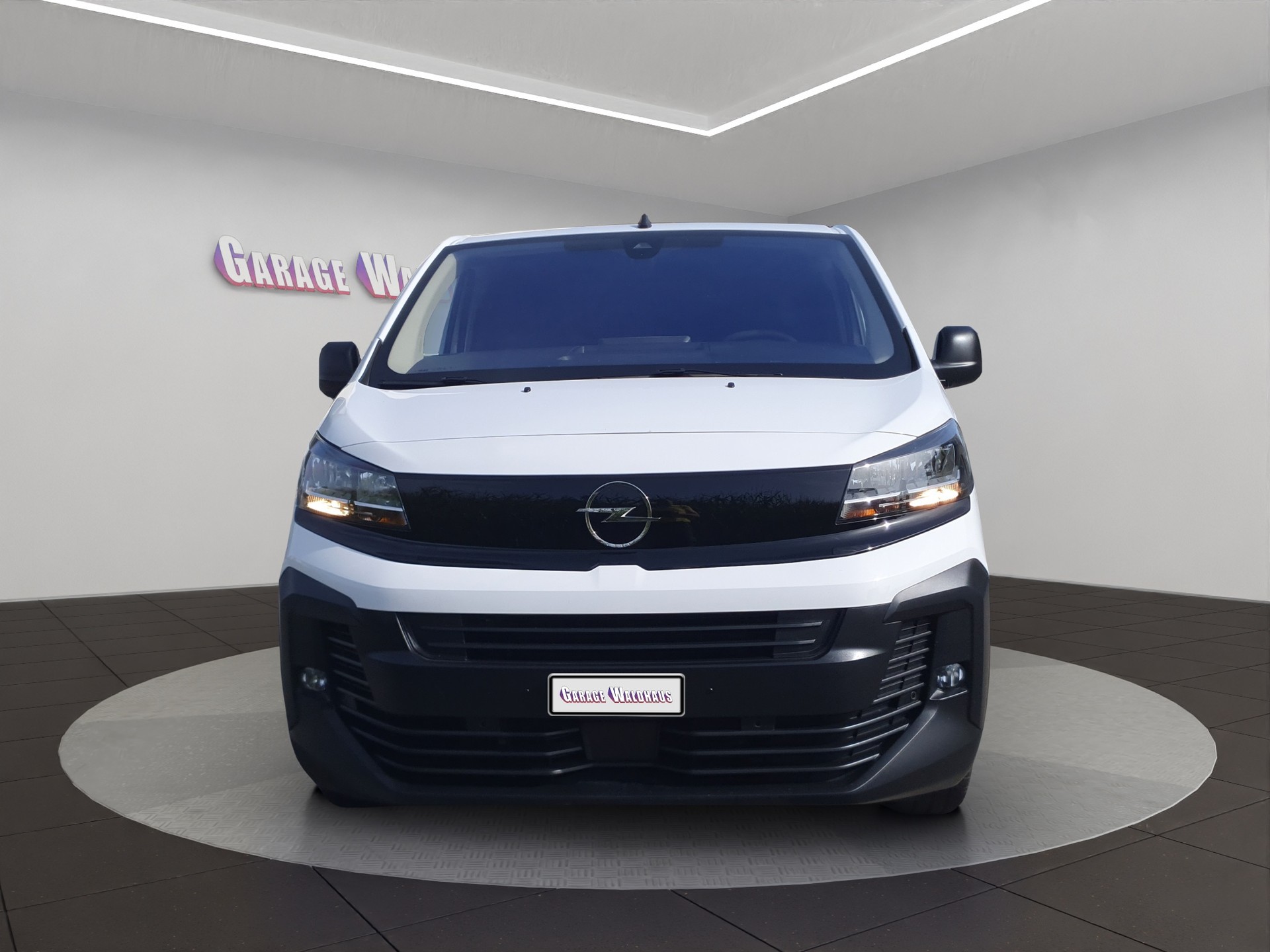 OPEL Vivaro Cargo 2.0 D s/s XL EN Aut.-image-2