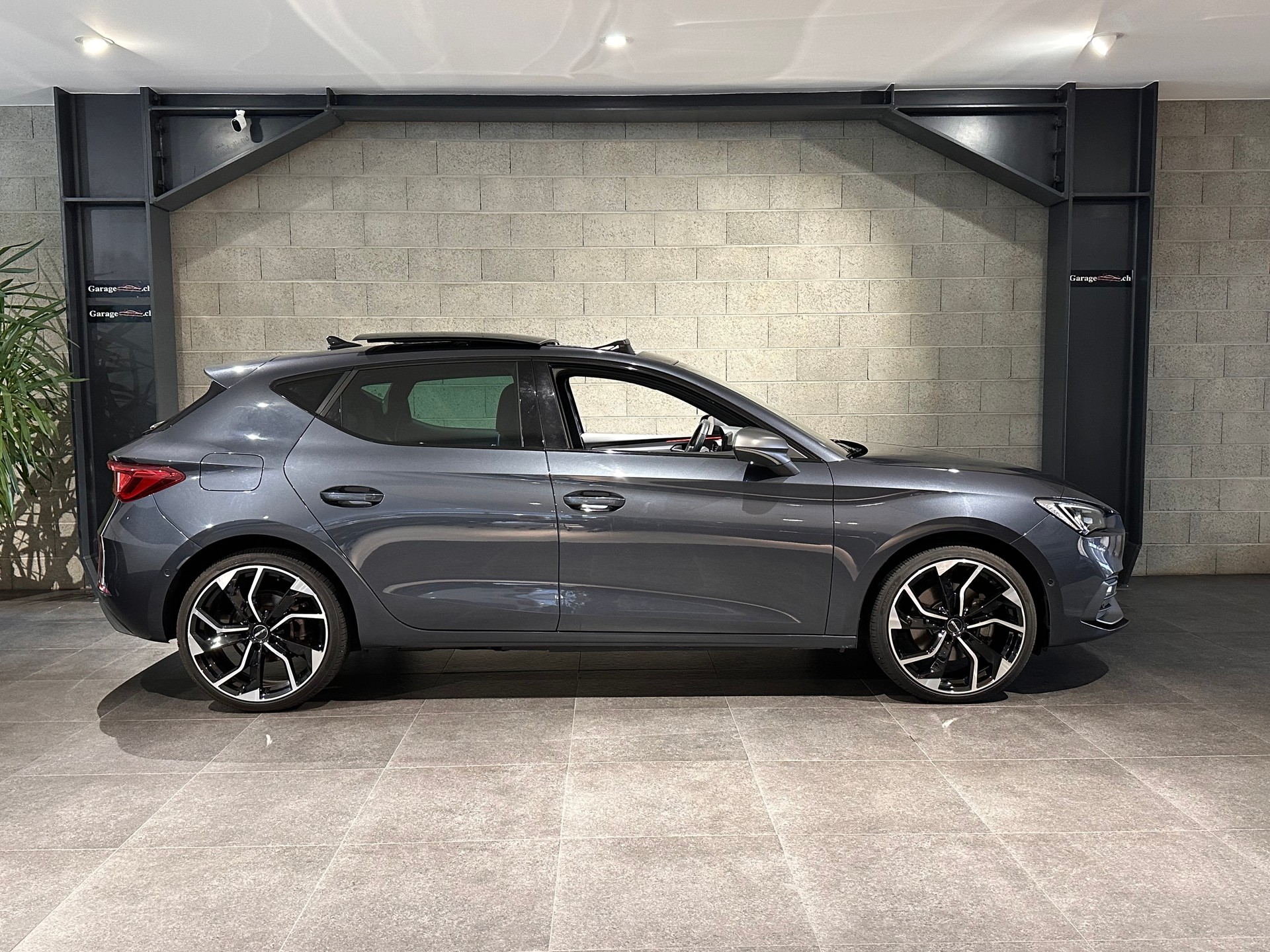 SEAT Leon 1.4 eHybrid Hola FR-image-3