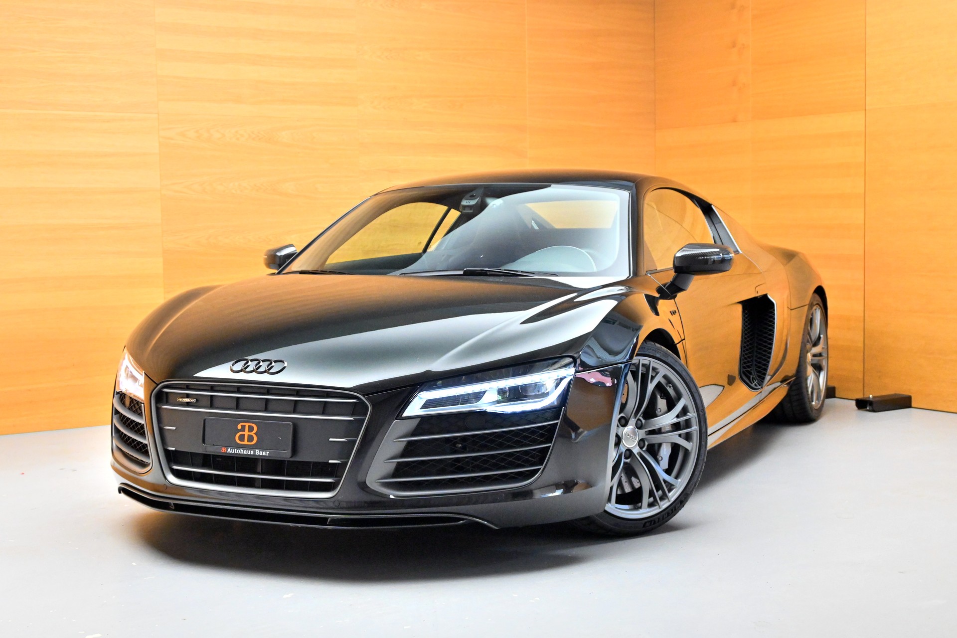 AUDI 5.2 FSI V10 plus quattro S-Tr-image-0