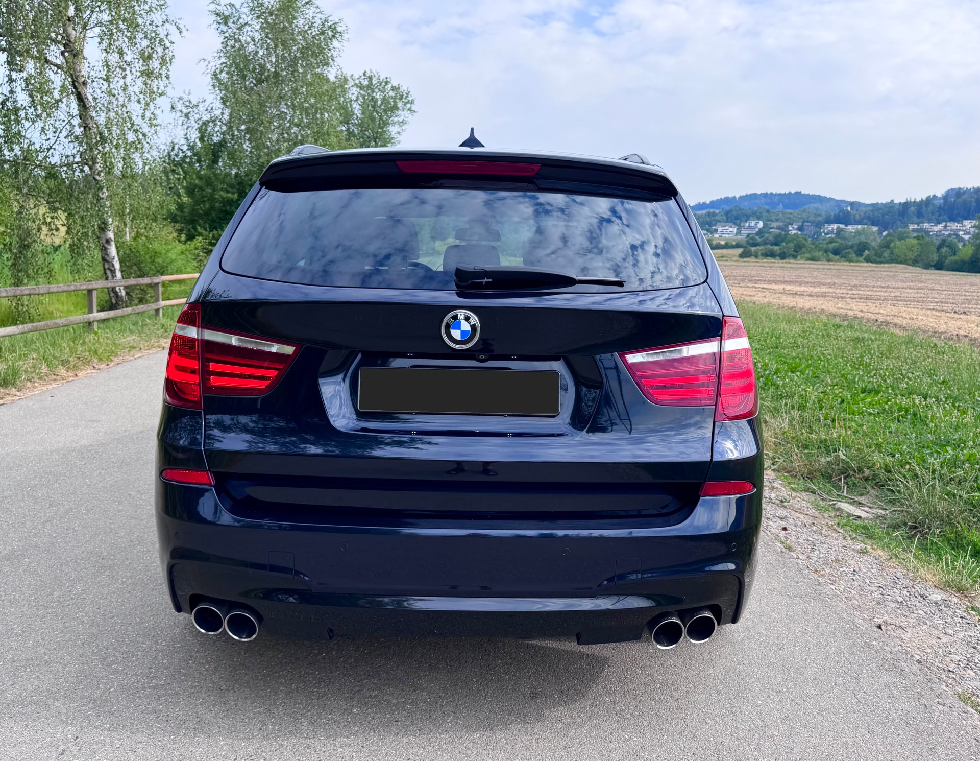 BMW xDrive 35D Steptronic M-Sport Paket / Elk AHK / Panoramadach / HARMAN KARDON / Top Ausgestattet / Frisch Ab MFK-image-1
