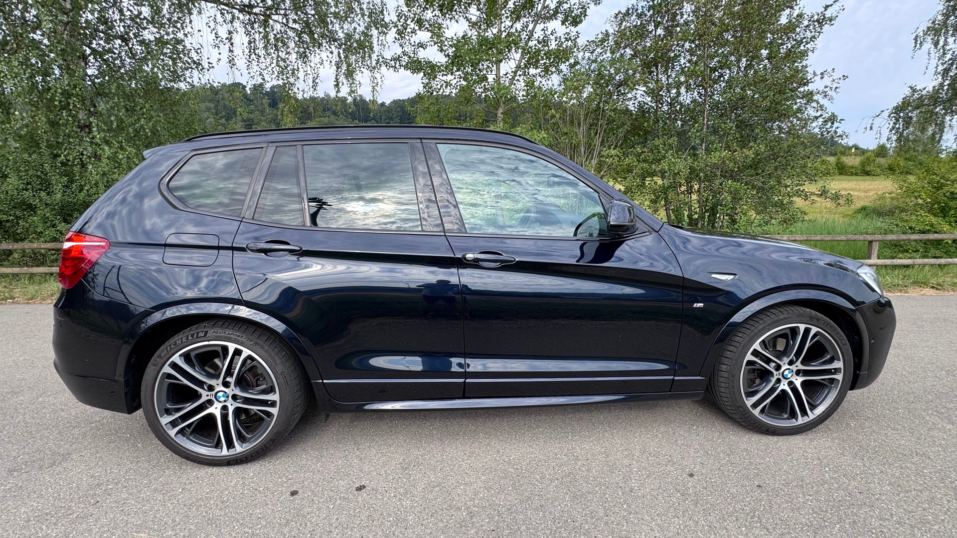 BMW xDrive 35D Steptronic M-Sport Paket / Elk AHK / Panoramadach / HARMAN KARDON / Top Ausgestattet / Frisch Ab MFK-image-5