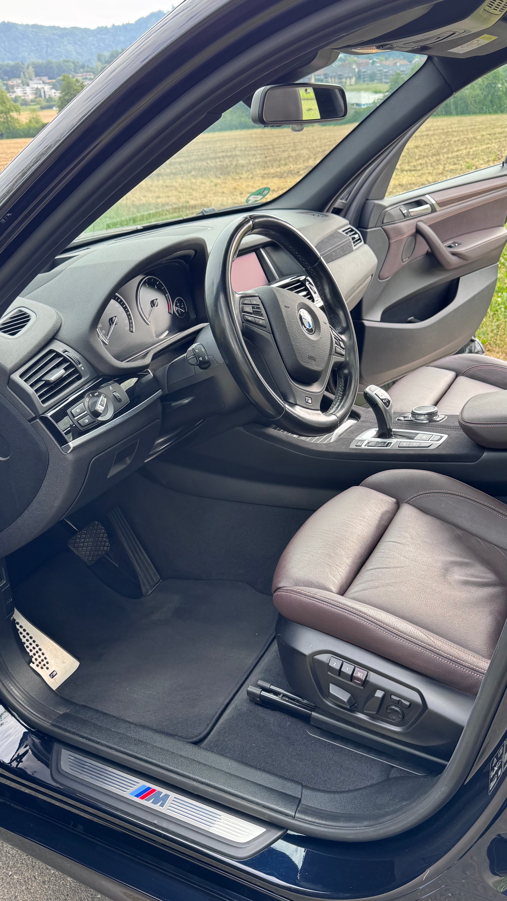 BMW xDrive 35D Steptronic M-Sport Paket / Elk AHK / Panoramadach / HARMAN KARDON / Top Ausgestattet / Frisch Ab MFK-image-13