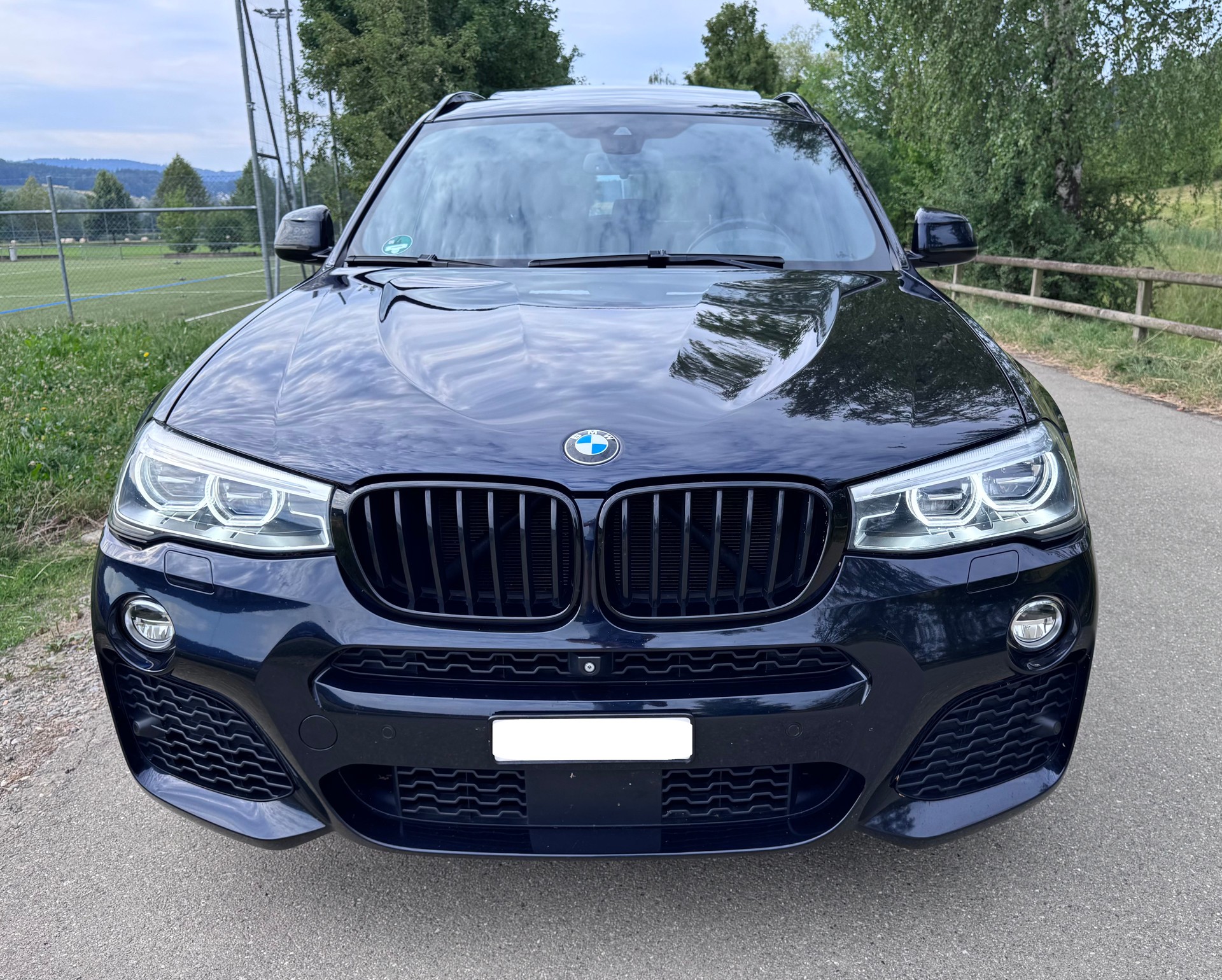 BMW xDrive 35D Steptronic M-Sport Paket / Elk AHK / Panoramadach / HARMAN KARDON / Top Ausgestattet / Frisch Ab MFK-image-2