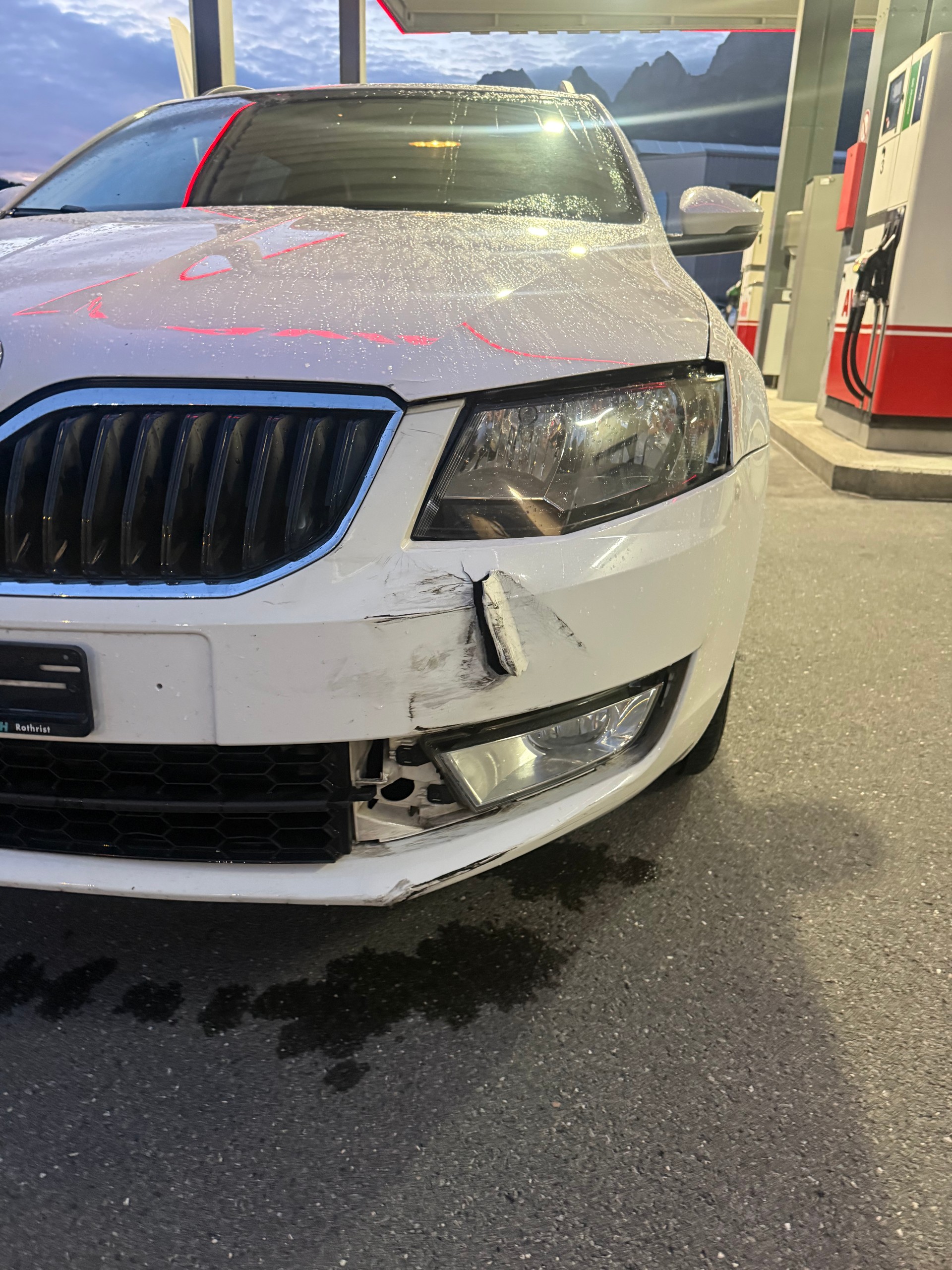 SKODA Octavia Combi 2.0 TDI Ambition DSG-image-3
