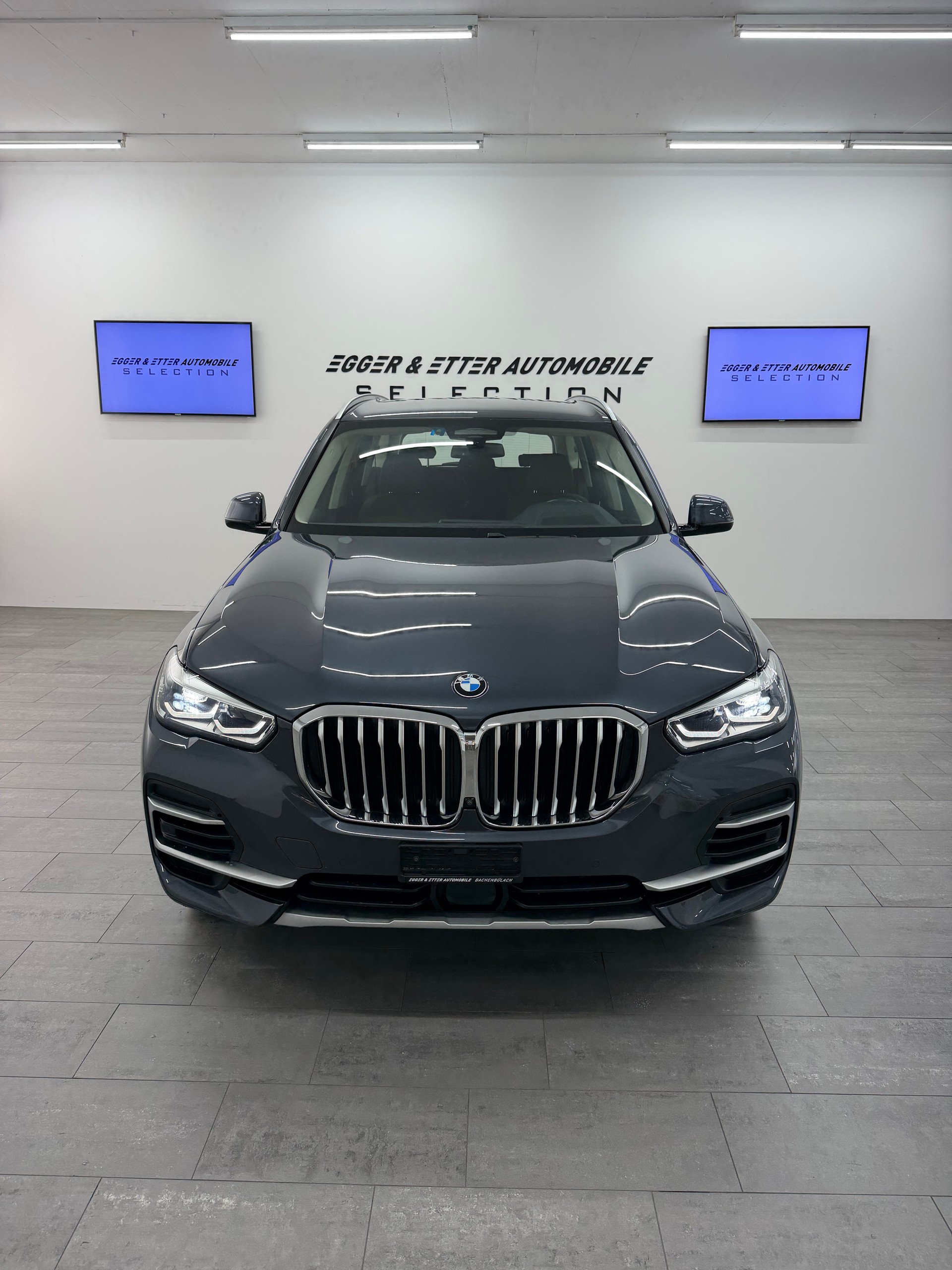 BMW X5-image-0