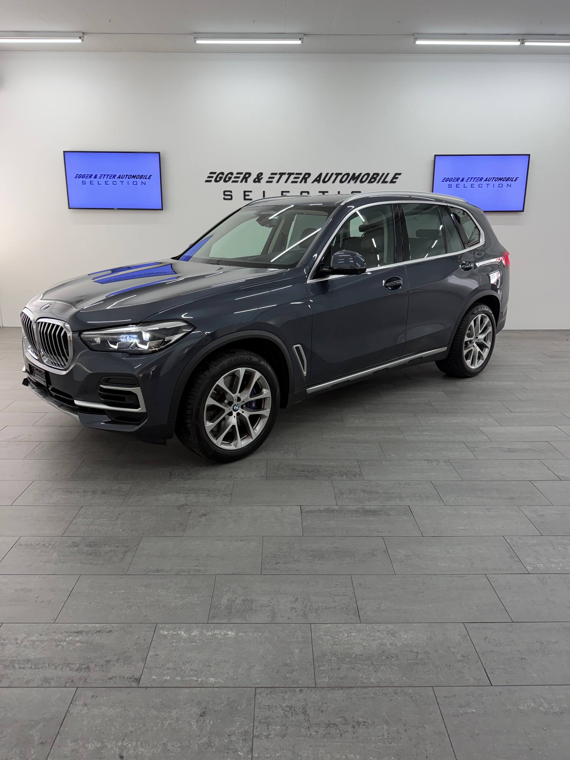 BMW X5-image-1