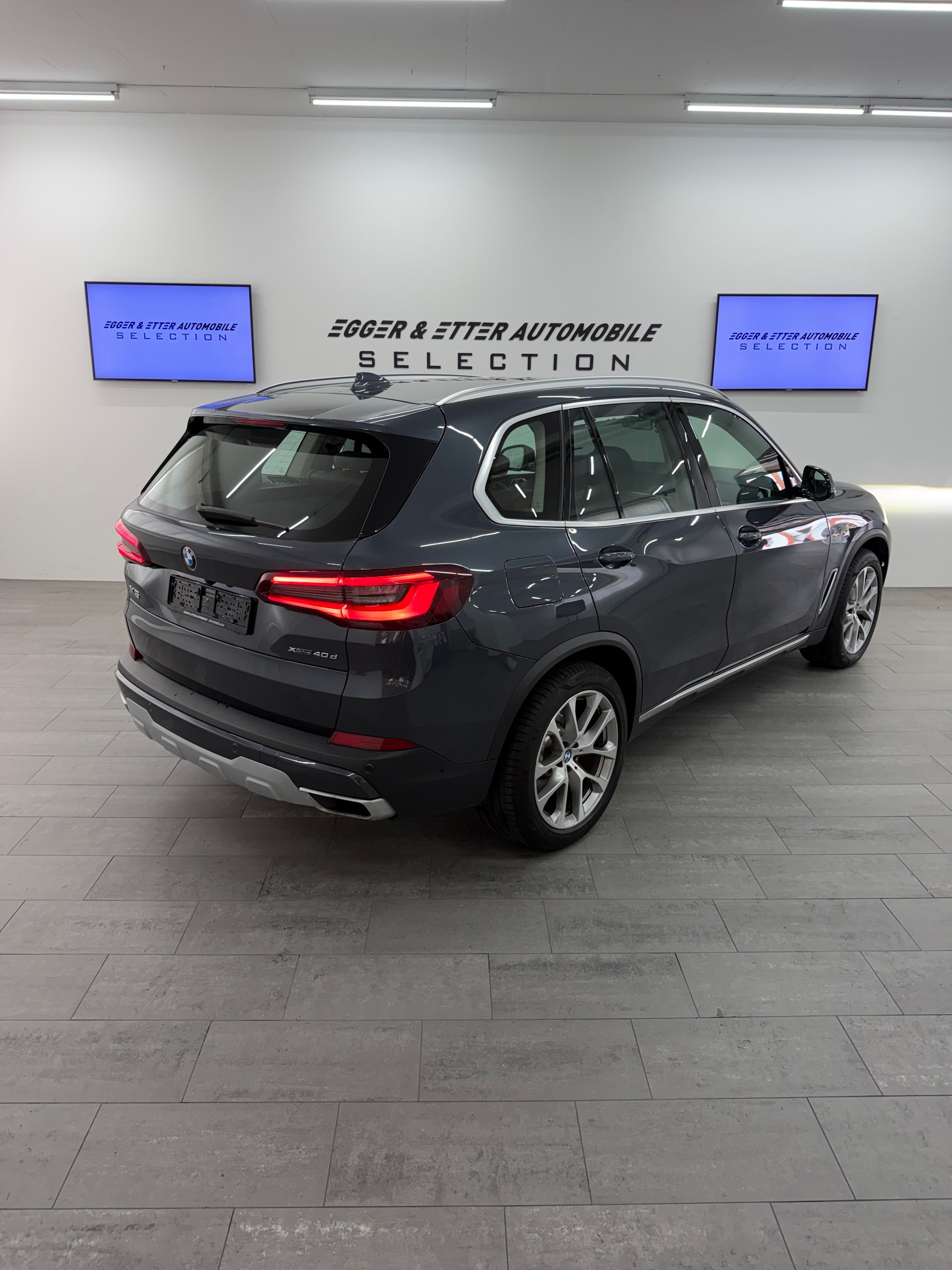 BMW X5-image-5