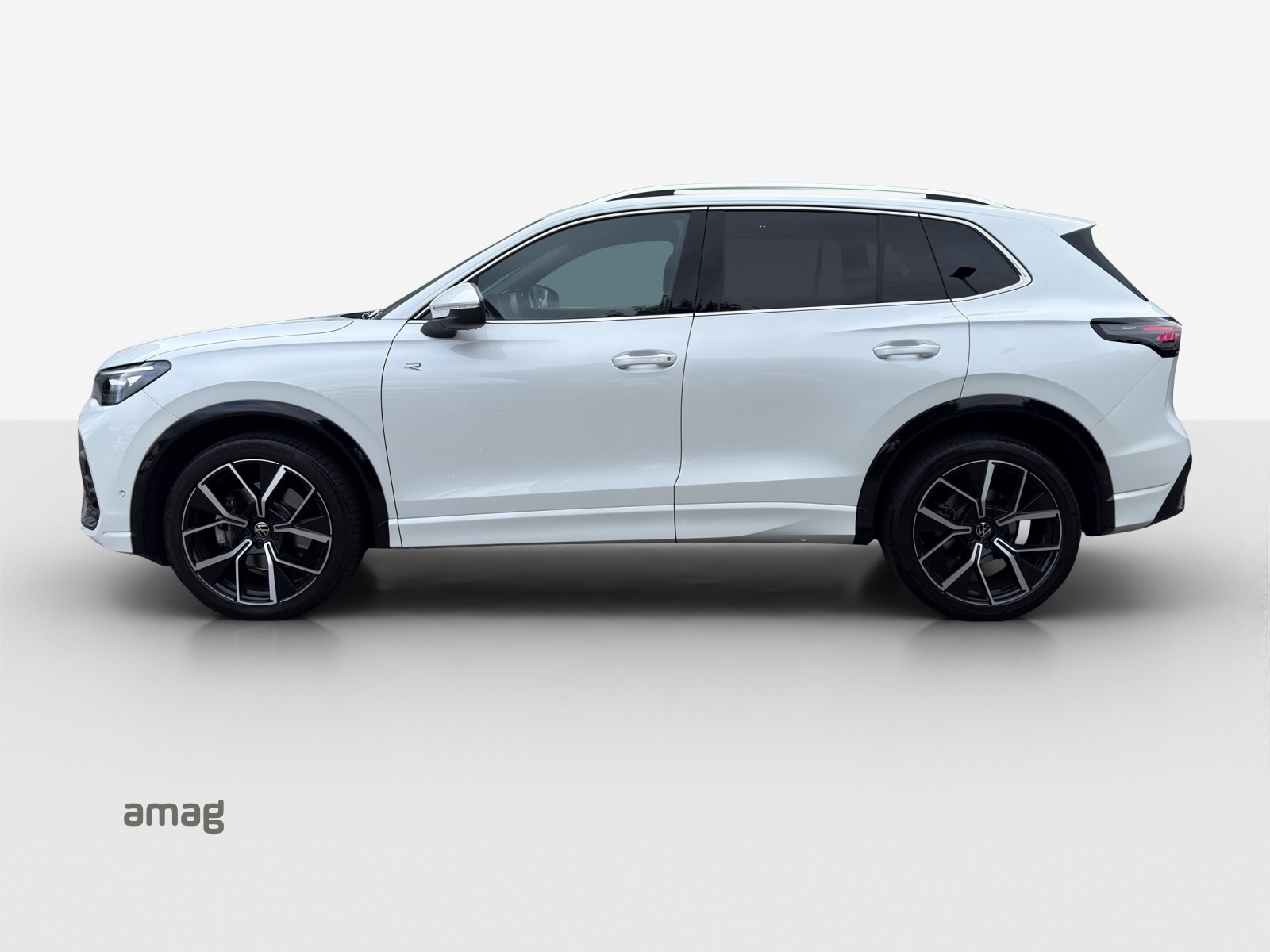 VW Tiguan 2.0 TDI SCR R-Line 4Motion DSG-image-1