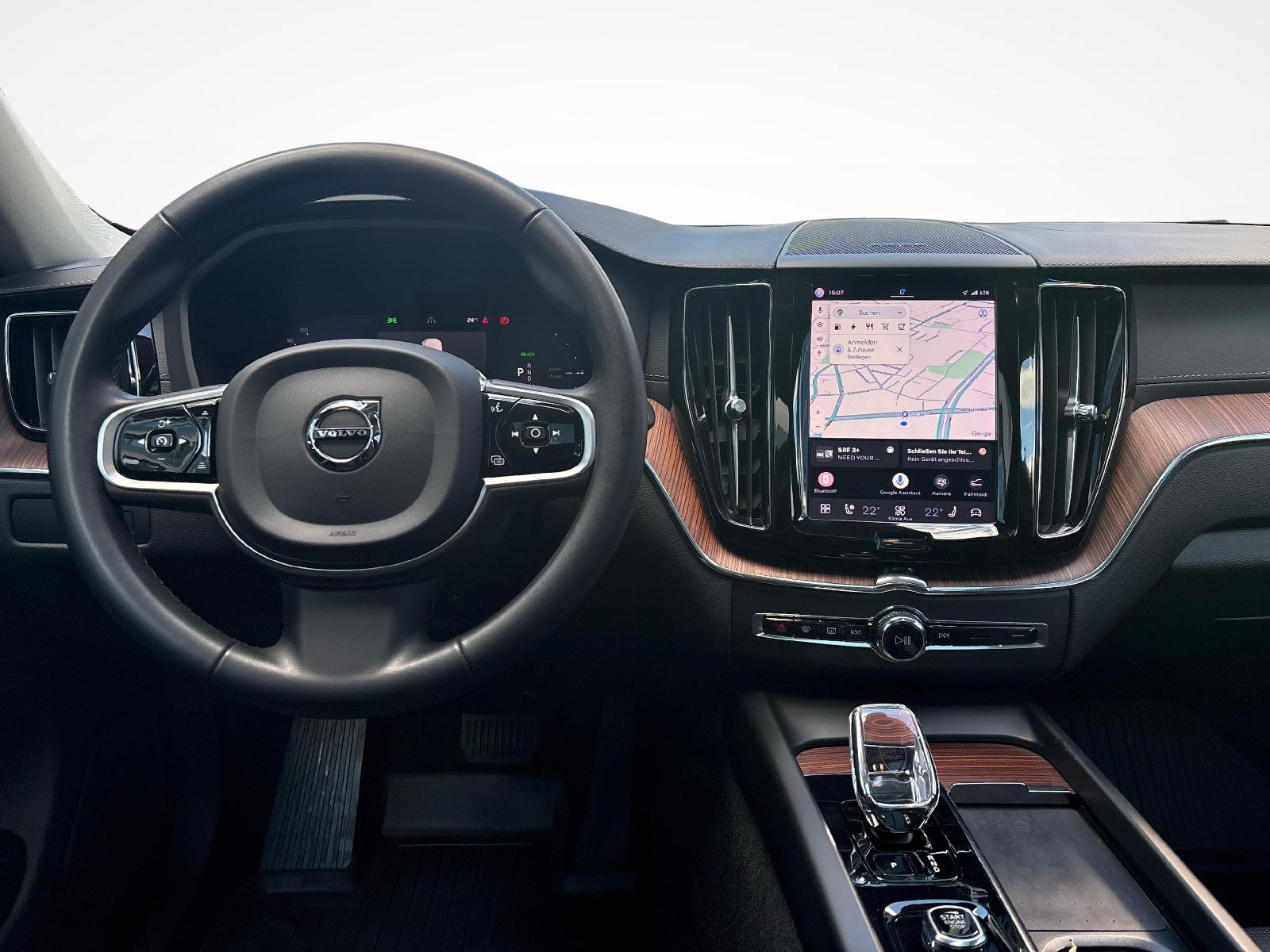 VOLVO XC60 2.0 T8 TE Ultimate Dark eAWD-image-8