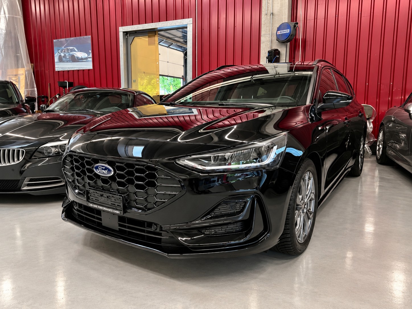 FORD Focus 1.5 EcoBlue TDCi ST-Line X Automatic-image-1