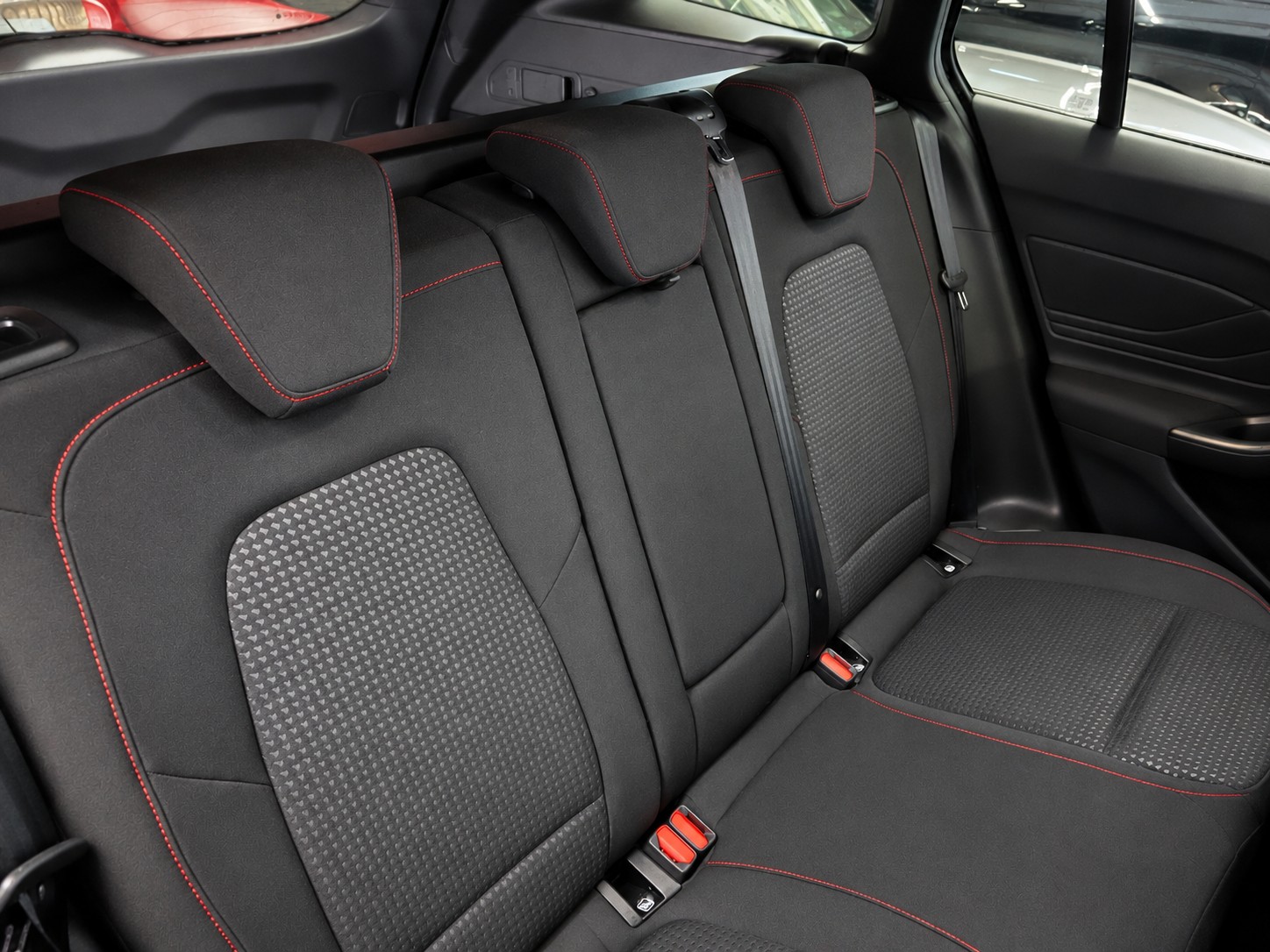 FORD Focus 1.5 EcoBlue TDCi ST-Line X Automatic-image-7
