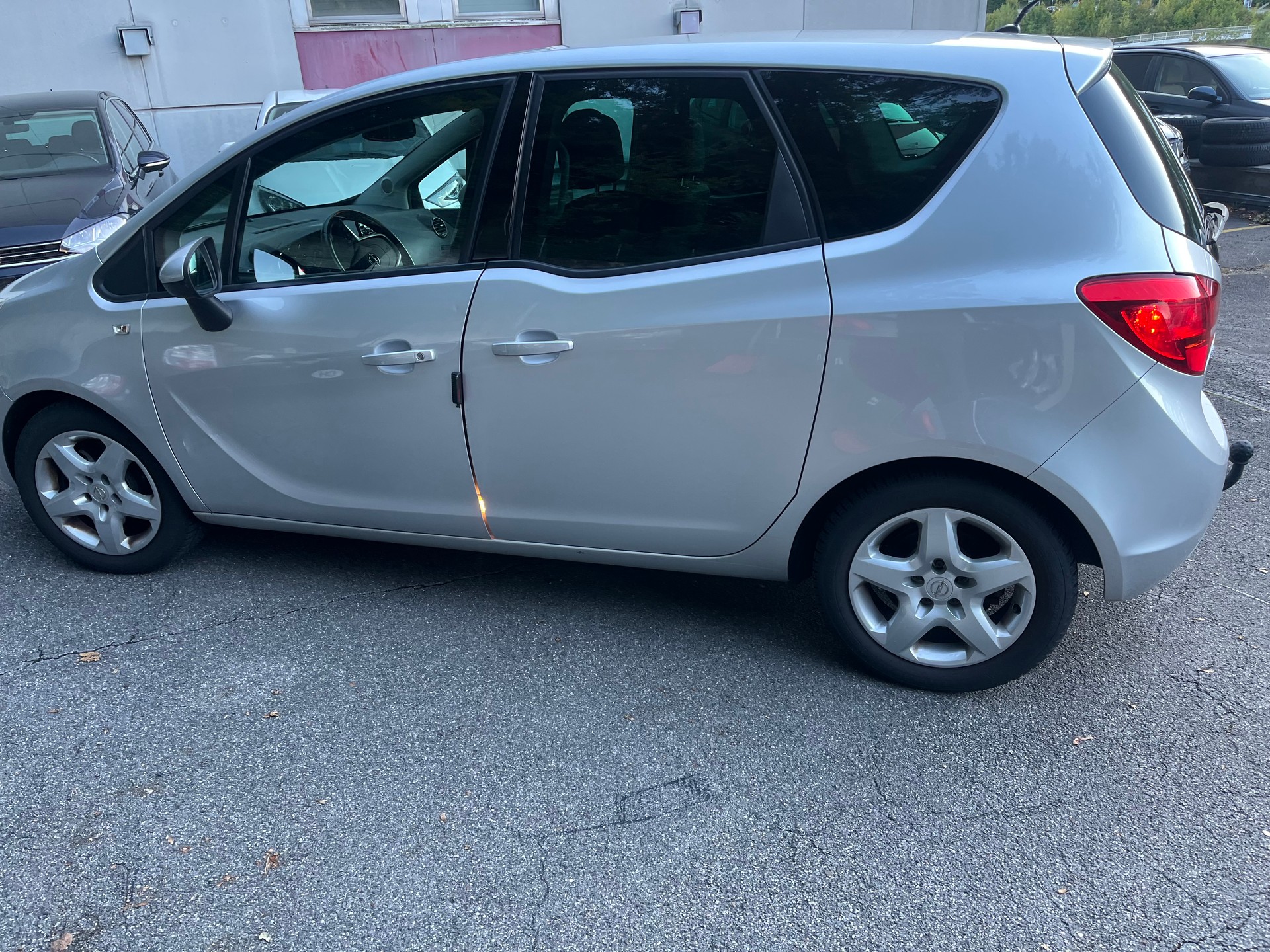 OPEL Meriva 1.4 Turbo Cosmo-image-6