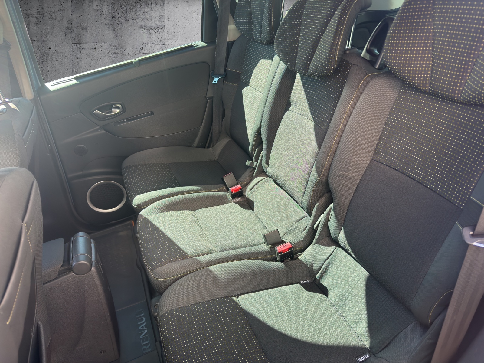 RENAULT Scénic 2.0 16V Dynamique X-Tronic CVT-image-7