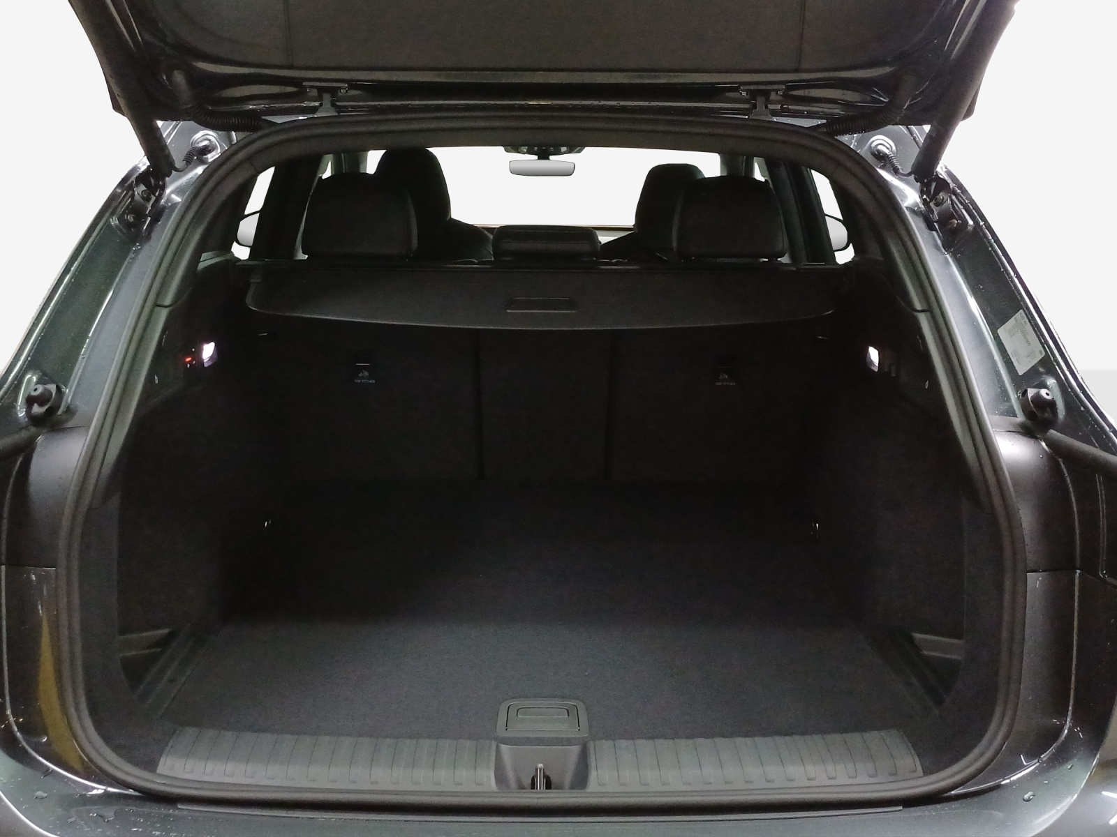 AUDI Q6 e-tron quattro-image-12