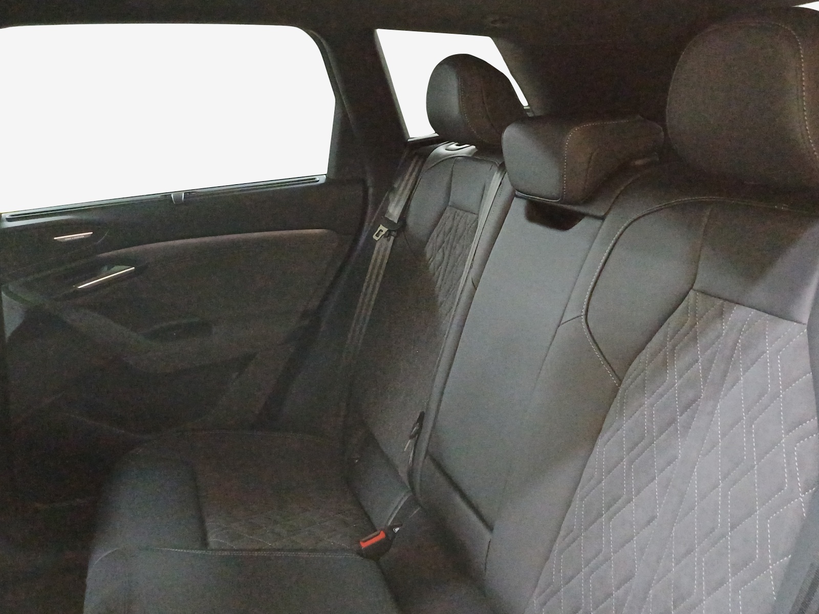 AUDI Q6 e-tron quattro-image-11