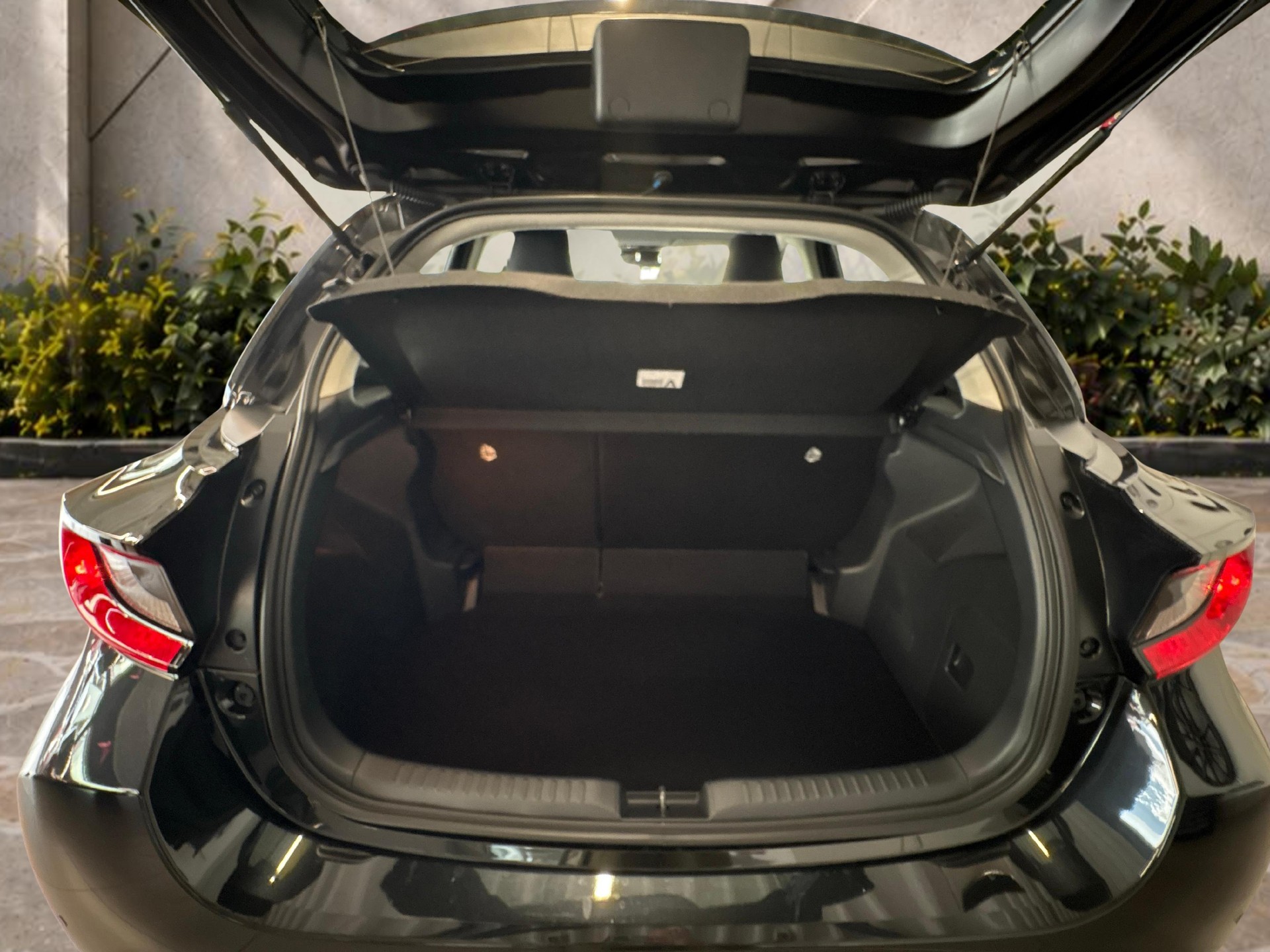 MAZDA 2 1.5 Hybrid Exclusive-Line-image-11