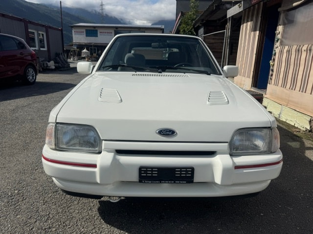 FORD Escort 1600i Ghia-image-3