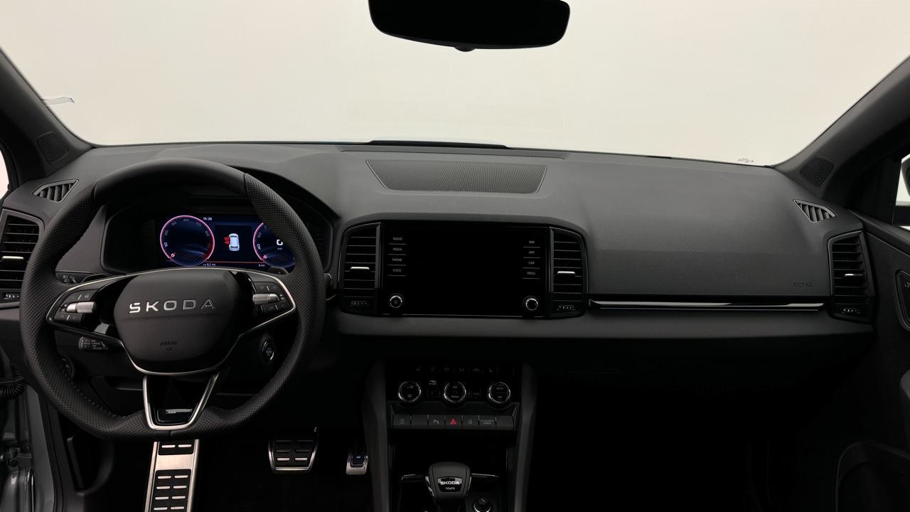 SKODA Karoq 2.0 TSI SportLine 4x4 DSG-image-5