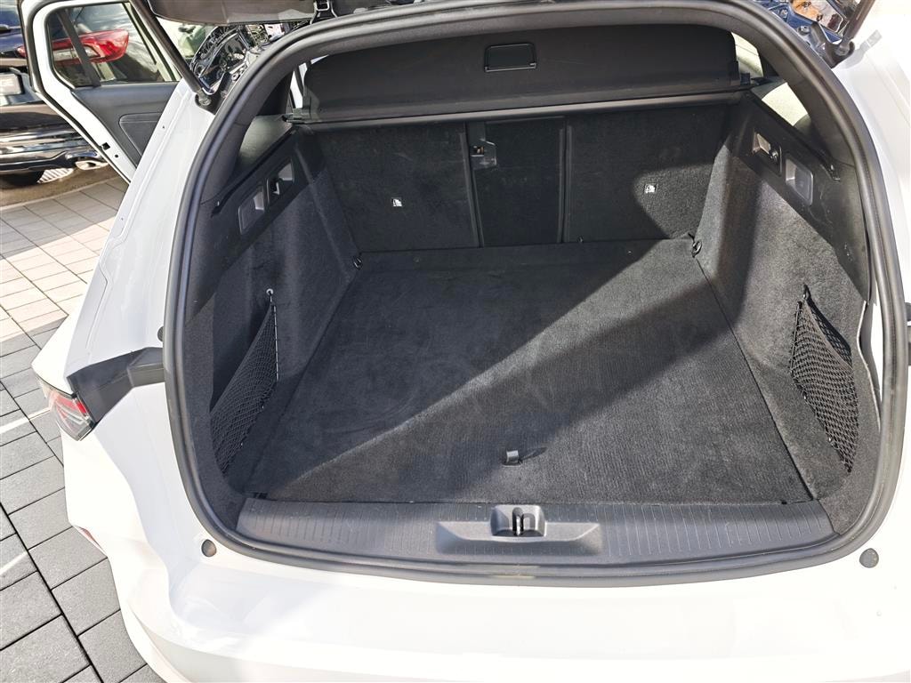 OPEL Astra Sports Tourer 1.6 T PHEV 225 GSe-image-15