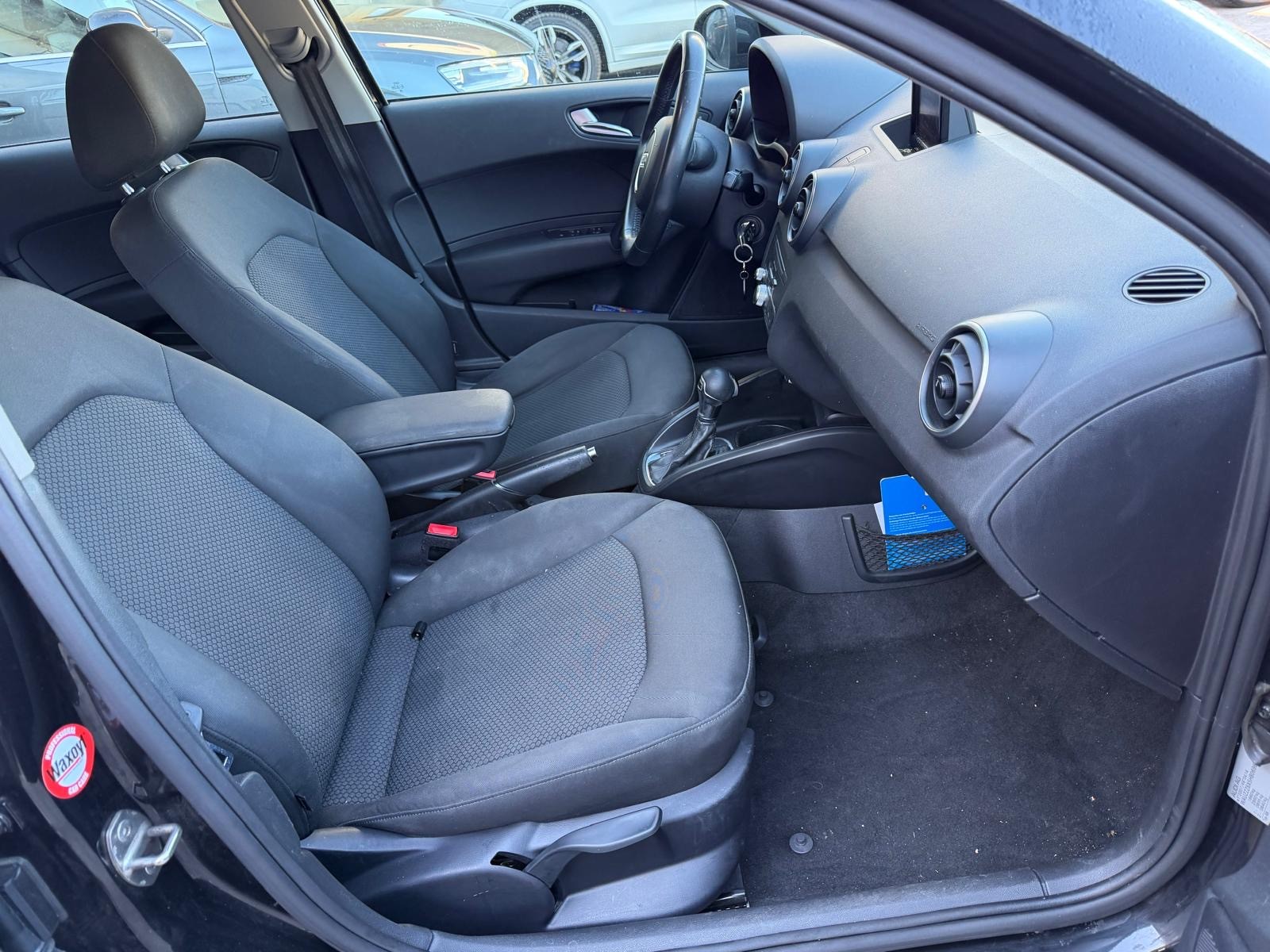 AUDI A1 Sportback 1.4 TFSI Sport S-tronic-image-7