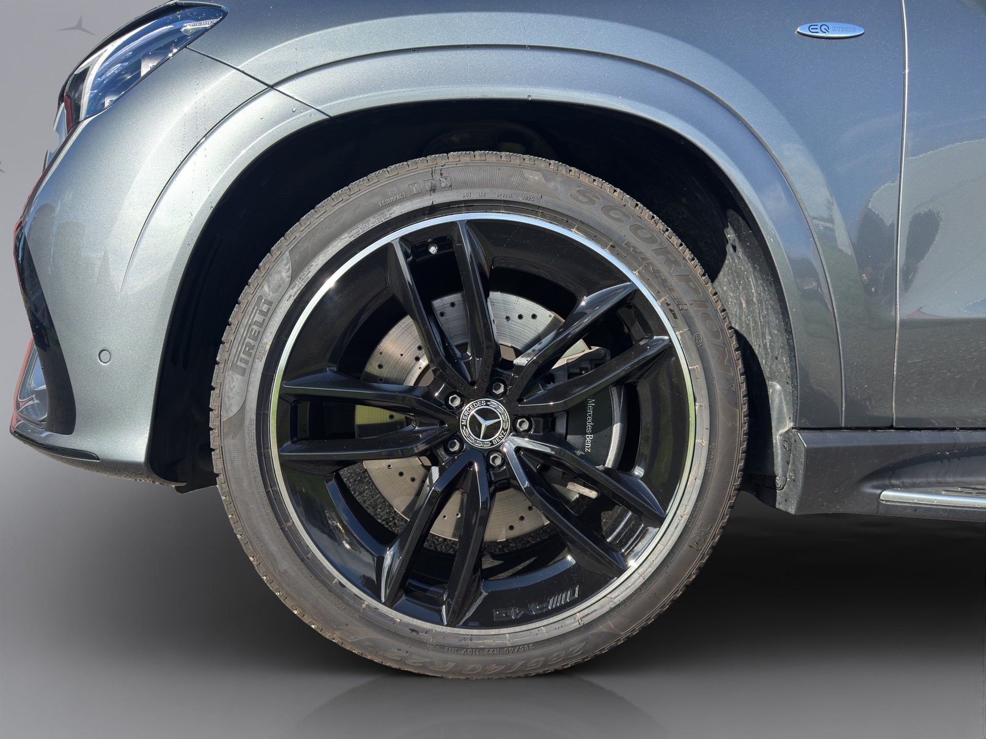 MERCEDES-BENZ GLE 400 e EQ Star AMG Line 4matic-showroom-element-2