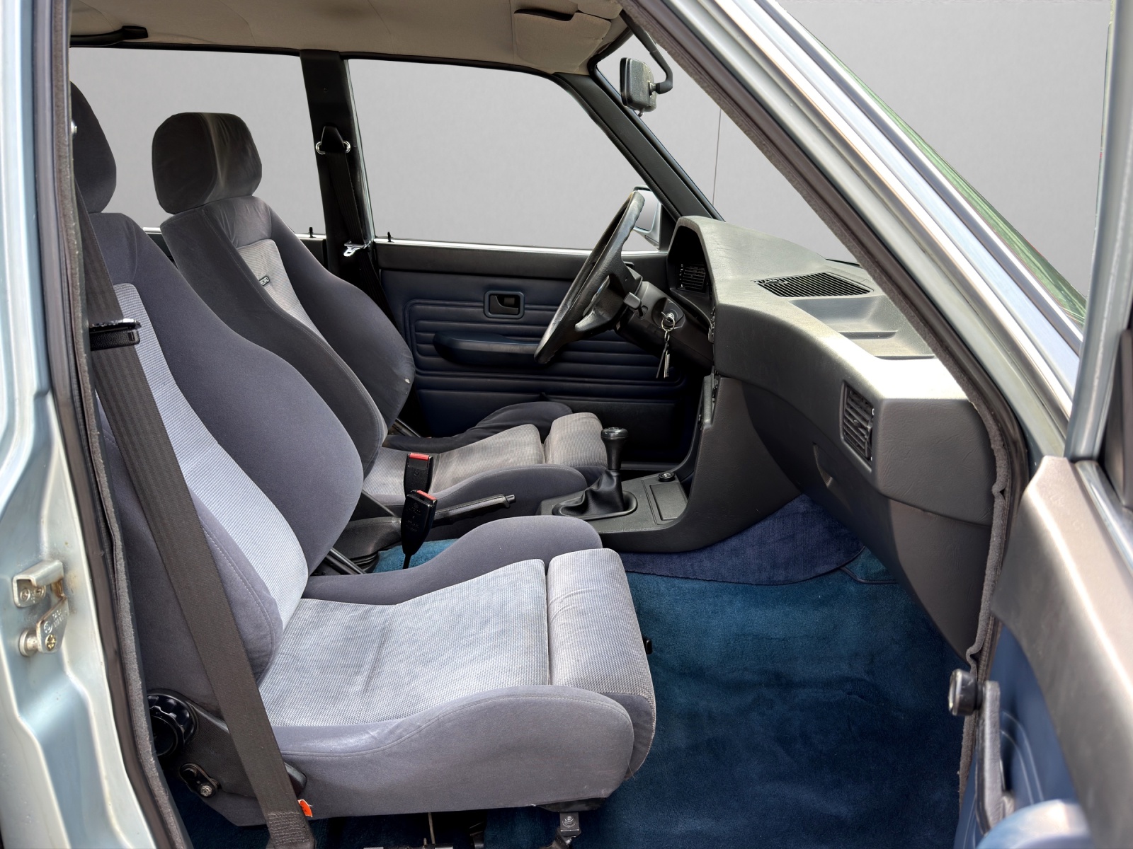 BMW BMW 520i E28-image-15