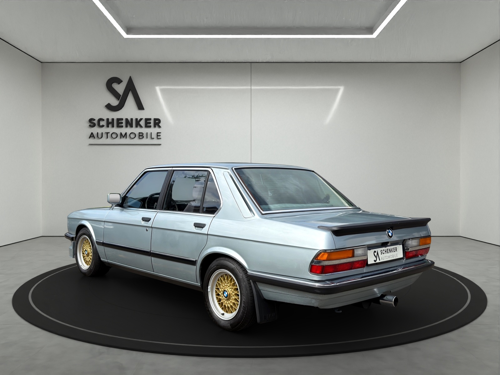 BMW BMW 520i E28-image-2