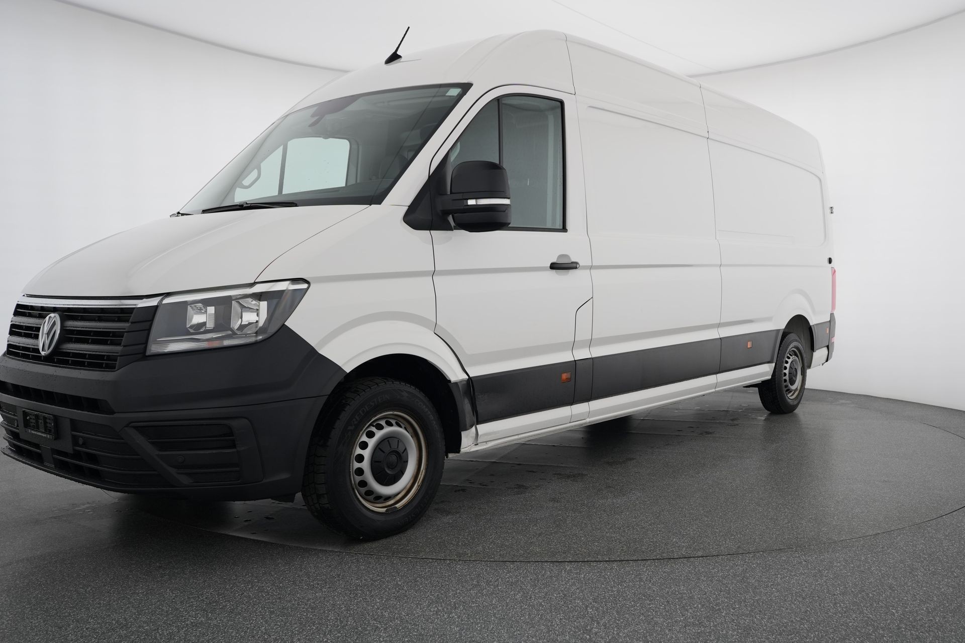VW Crafter 35 2.0 TDI L4-image-0