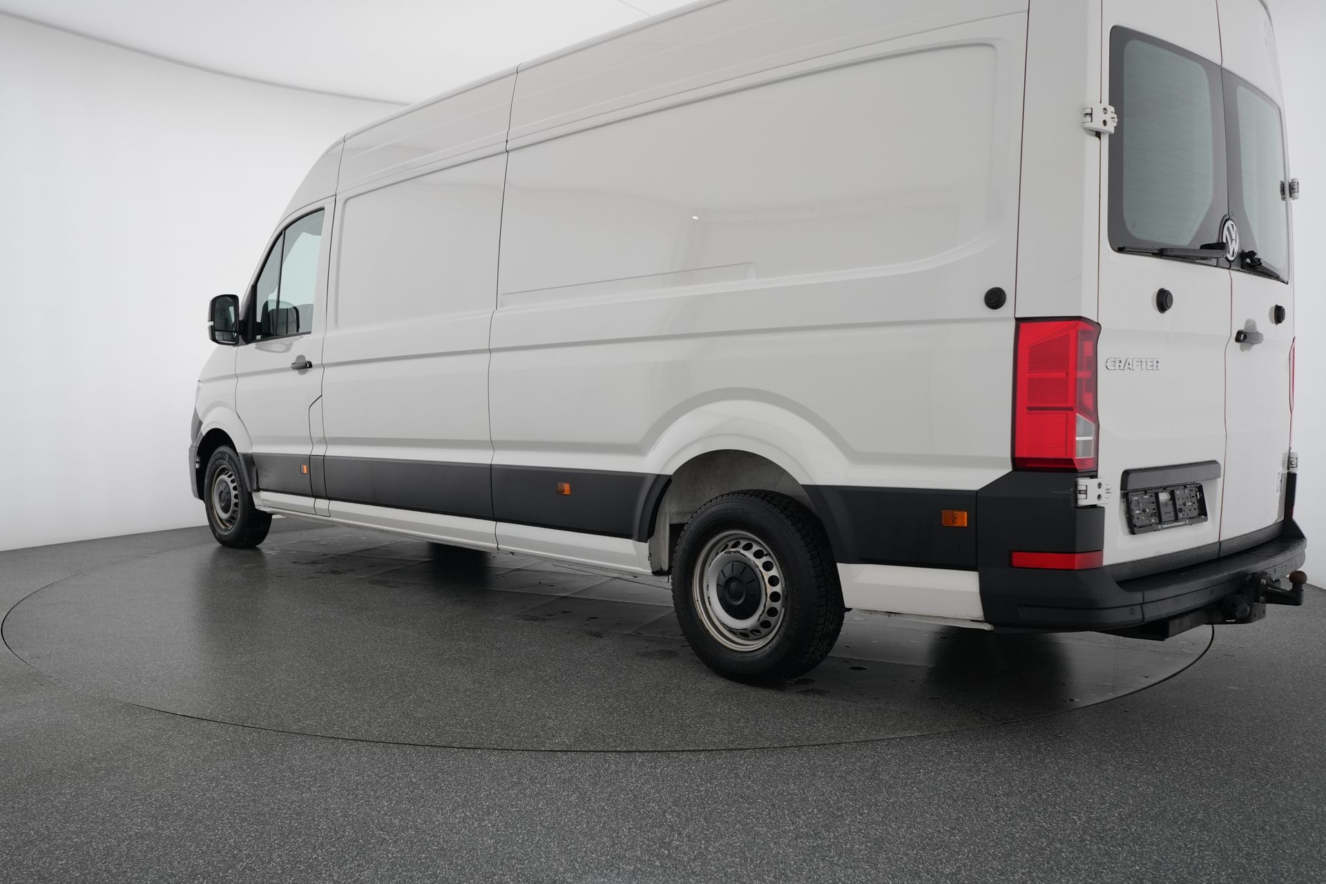 VW Crafter 35 2.0 TDI L4-image-1