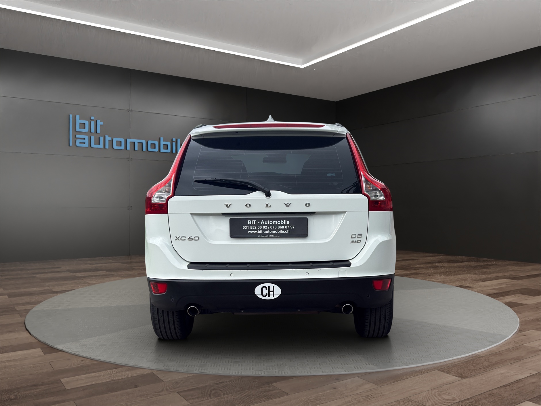 VOLVO XC60 D5 AWD R-Design Edition Geartronic-image-5