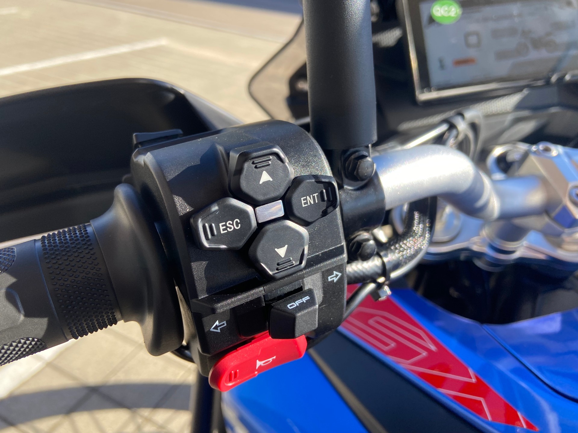 KOVE 625X PRO-showroom-element-1